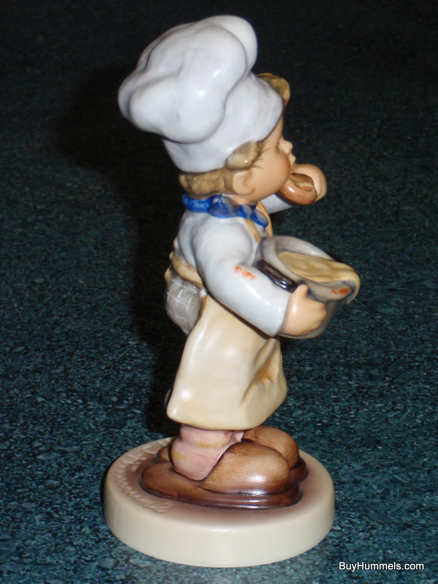 "In The Kitchen" Goebel Hummel Figurine #2038 TMK8