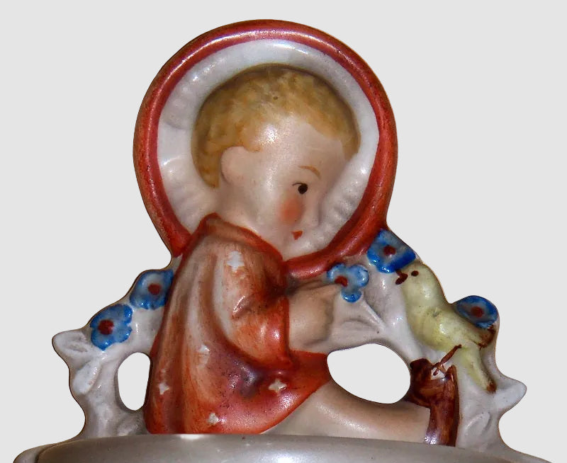 "Sitting Angel" Goebel Hummel Holy Water Font #22/0 - (4")