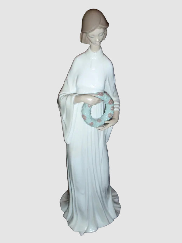 "Unity" Lladro Figurine #6377 - Lady with Wreath (14.25")