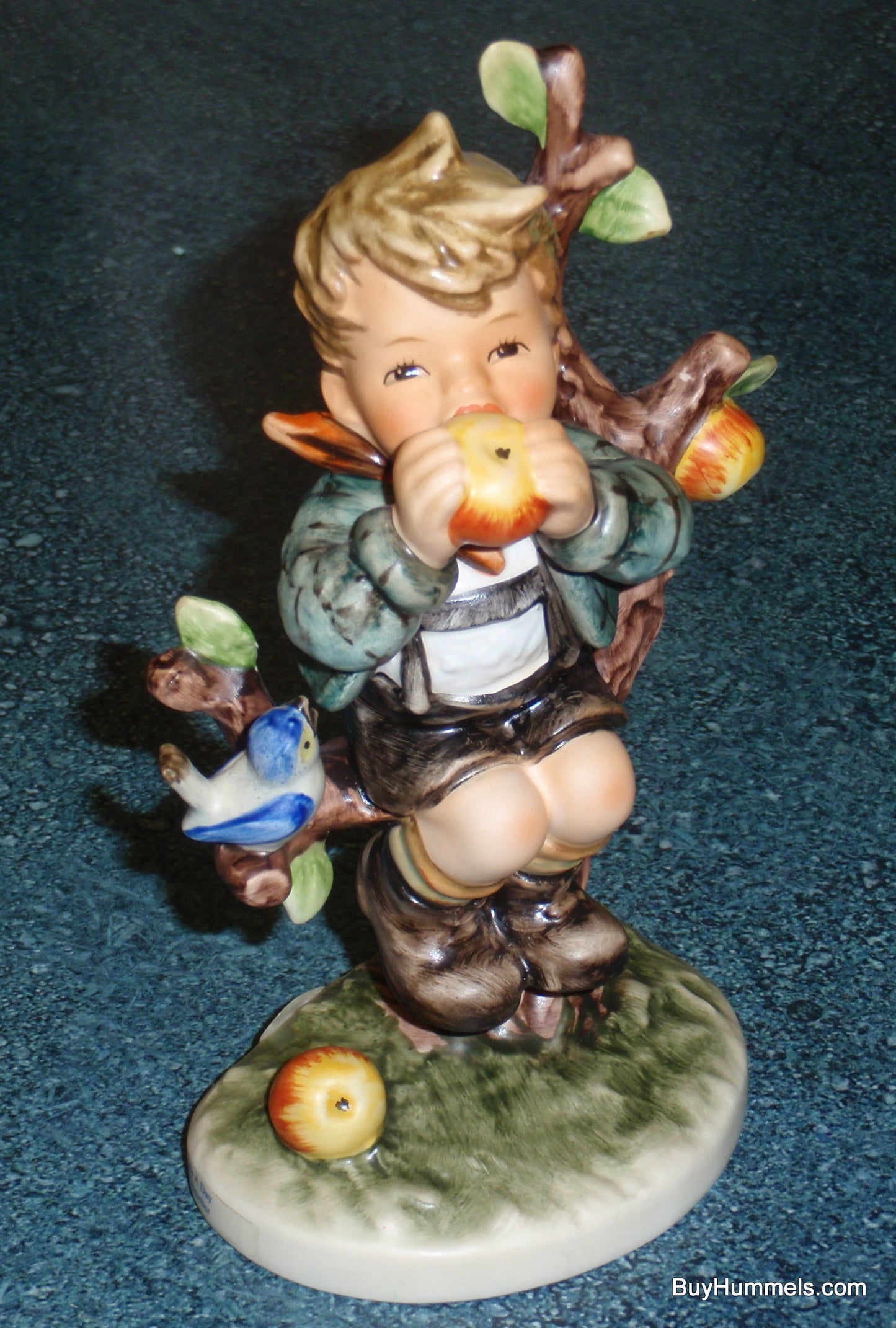 "An Apple A Day" Goebel Hummel Figurine #403 - Boy Eating Apple In Apple Tree - GIFT!