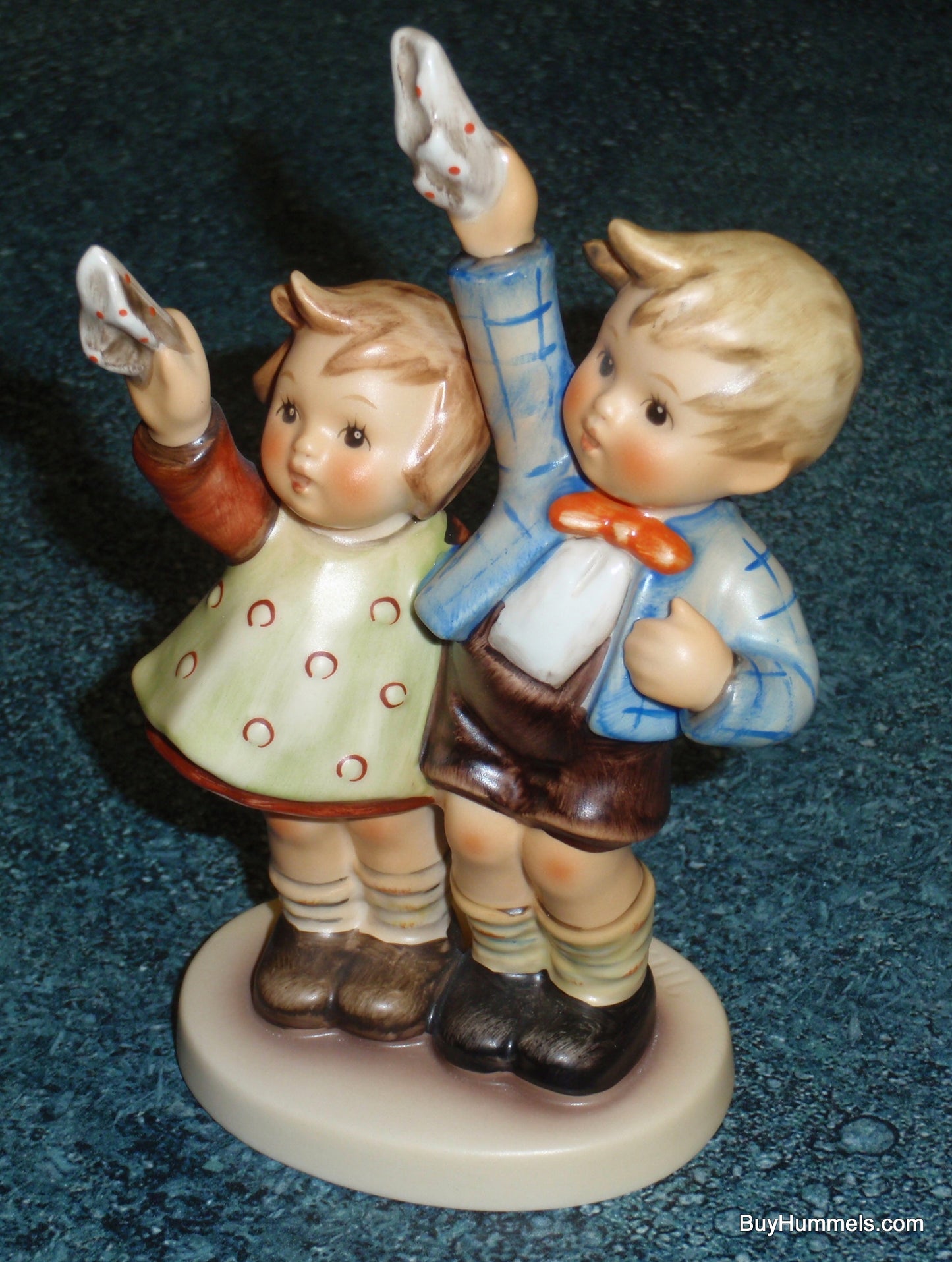 AUF WIEDERSEHEN Goebel Hummel Figurine #153/0 Kids Waving Goodbye - CHRISTMAS GIFT!