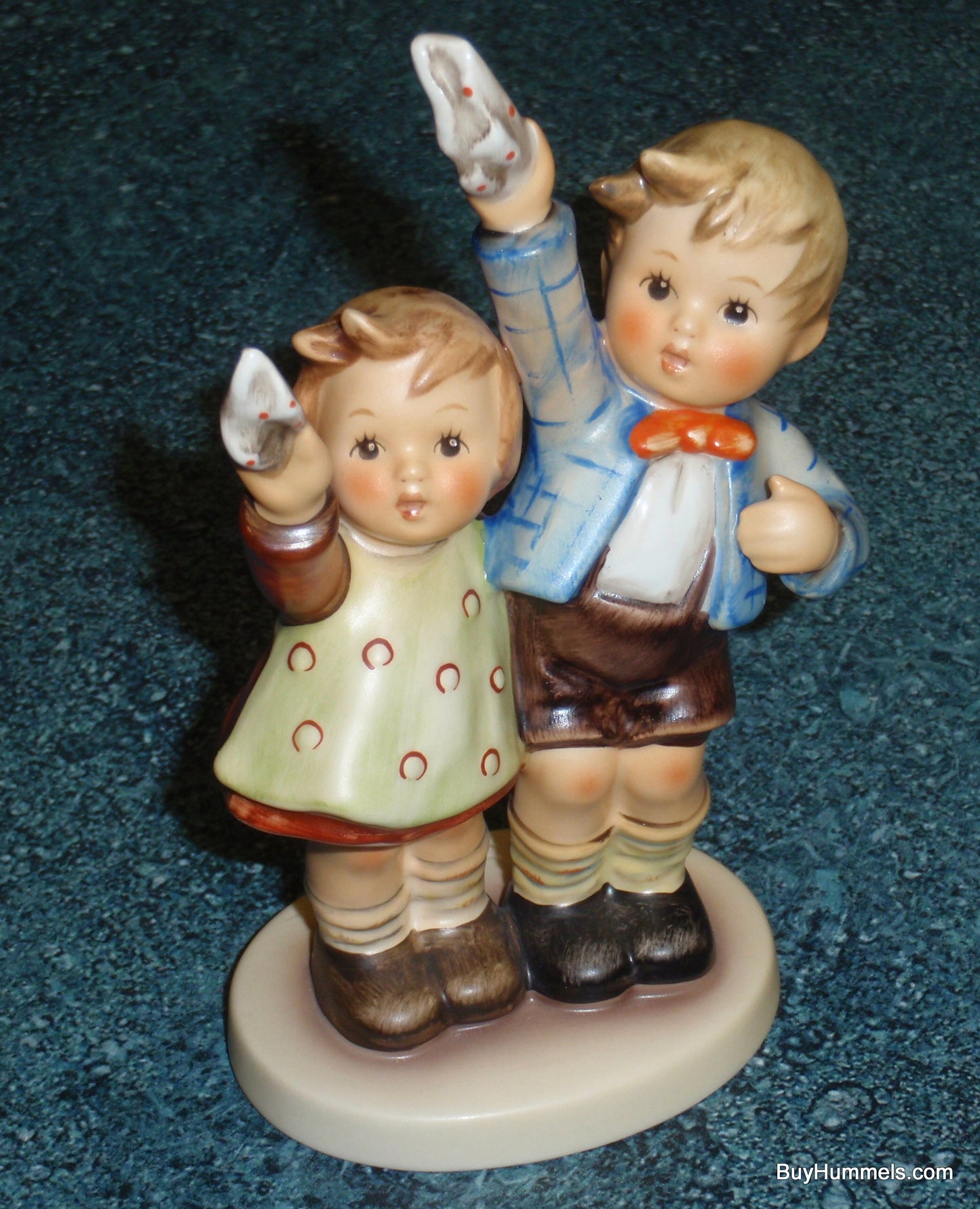 AUF WIEDERSEHEN Goebel Hummel Figurine #153/0 Kids Waving Goodbye - CHRISTMAS GIFT!