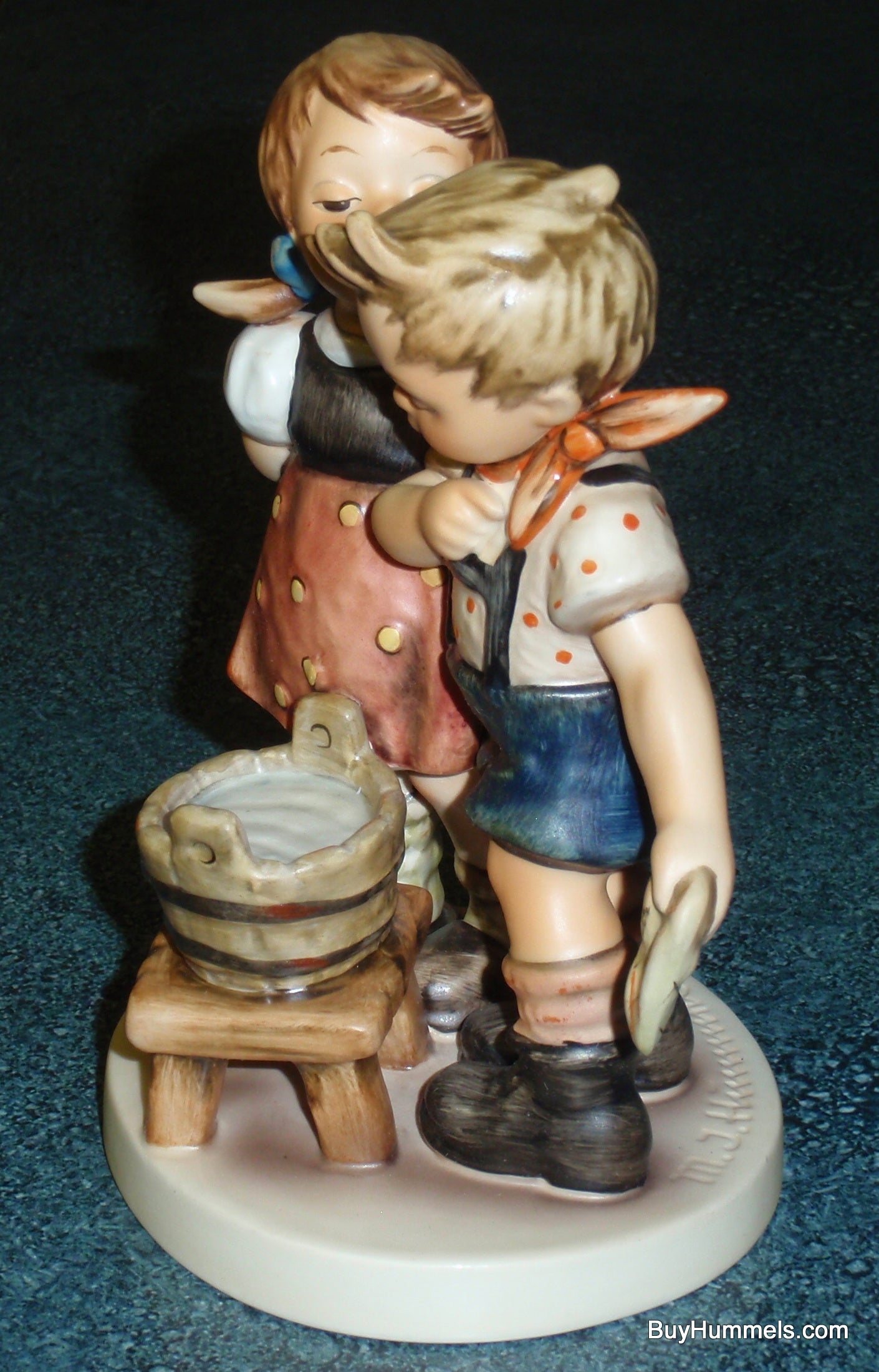 "Bath Time" Goebel Hummel Figurine #412 - Adorable Collectible Gift!