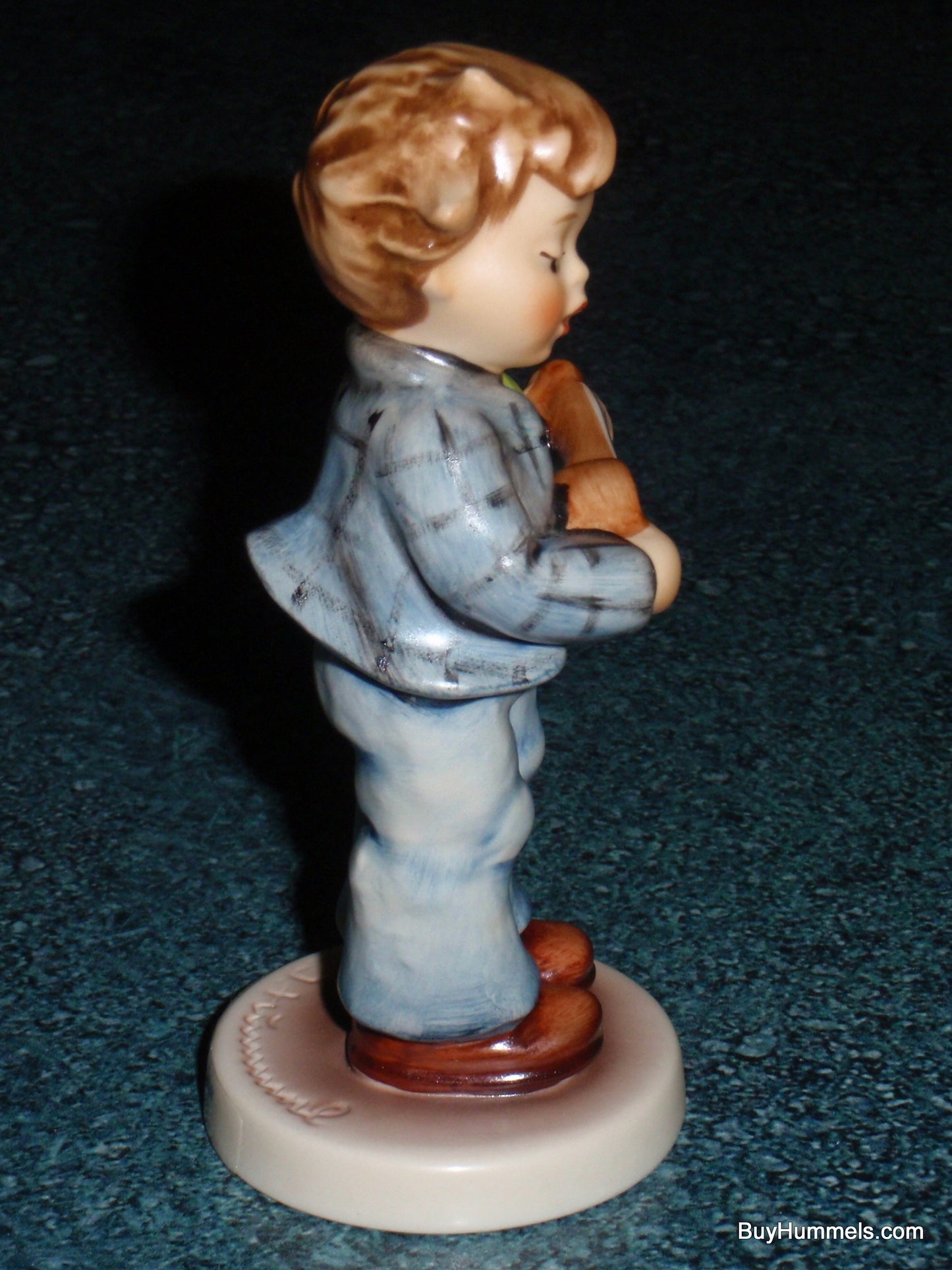 "LITTLE TROUBADOUR" Goebel Hummel Figurine #558 TMK7 - Boy Playing Guitar!