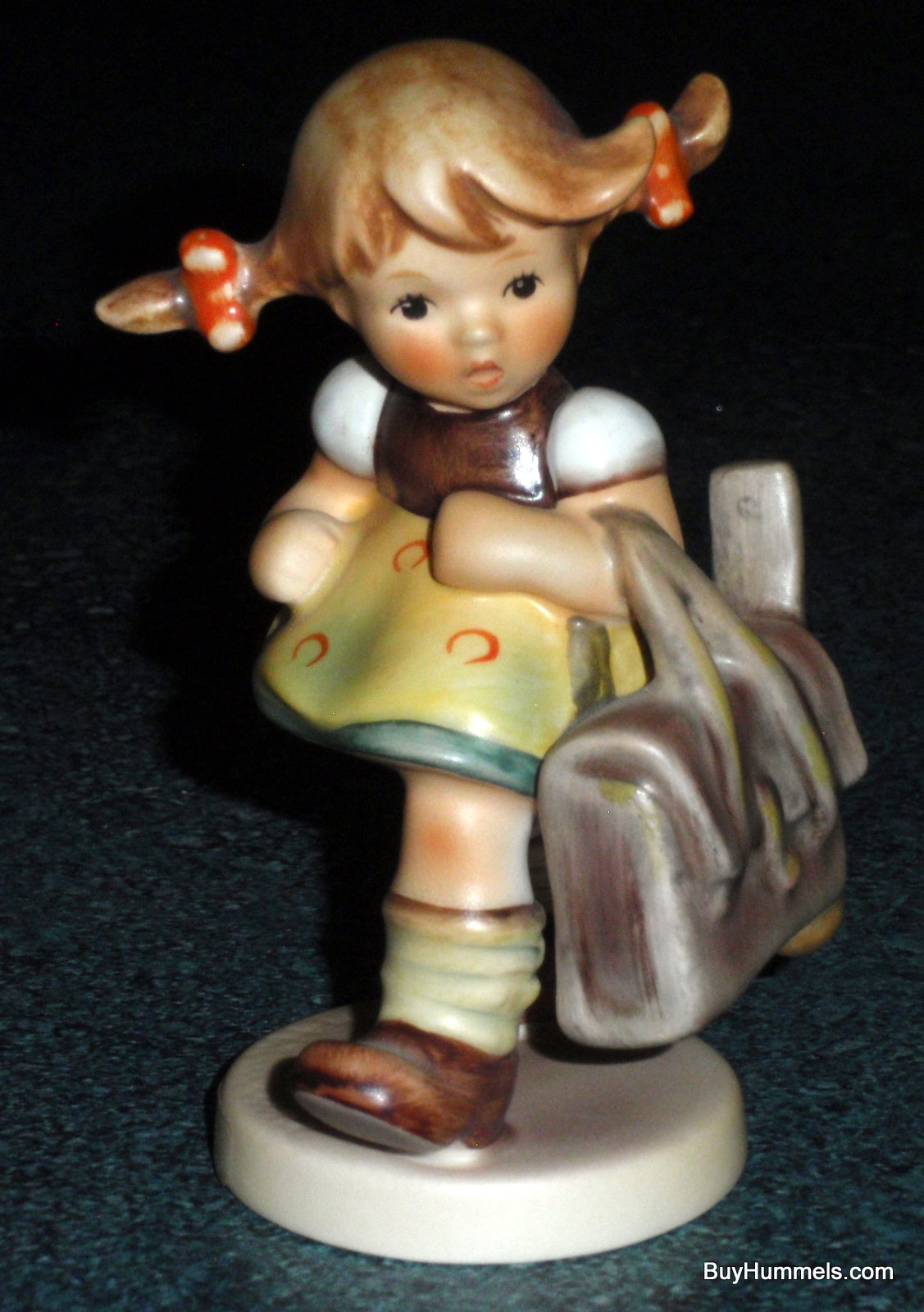 "School's Out" Goebel Hummel Figurine #538 Girl On The Way Back From School!