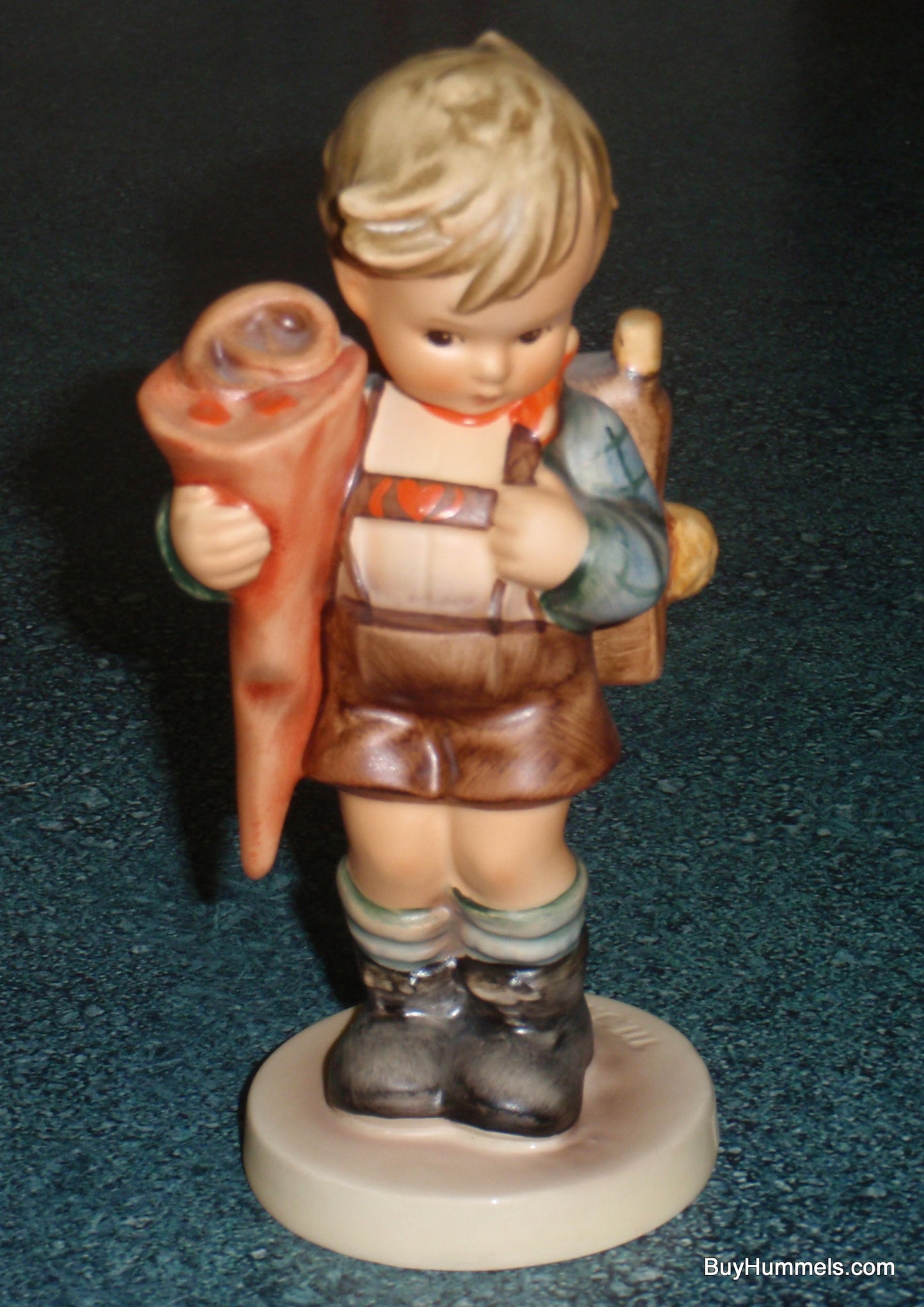 GOEBEL HUMMEL FIGURINE "LITTLE SCHOLAR" #80 - CUTE GRADUATION GIFT!