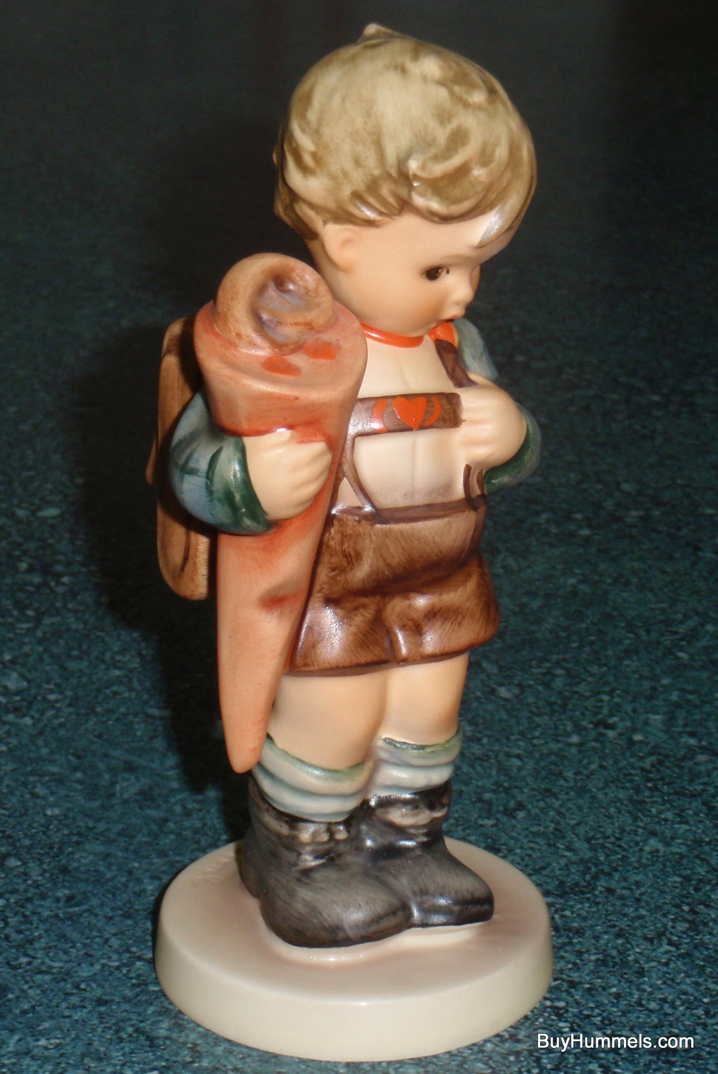 GOEBEL HUMMEL FIGURINE "LITTLE SCHOLAR" #80 - CUTE GRADUATION GIFT!