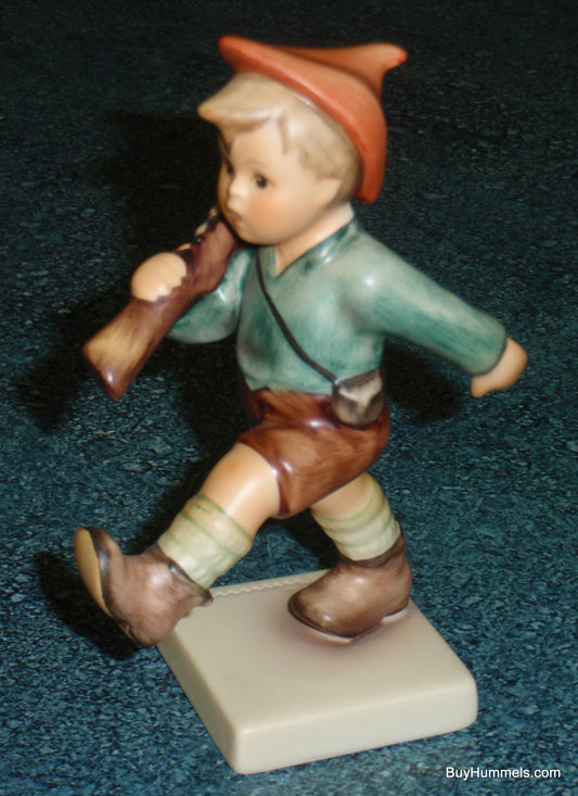 Goebel Hummel Figurine "On Parade" Marching Boy #720