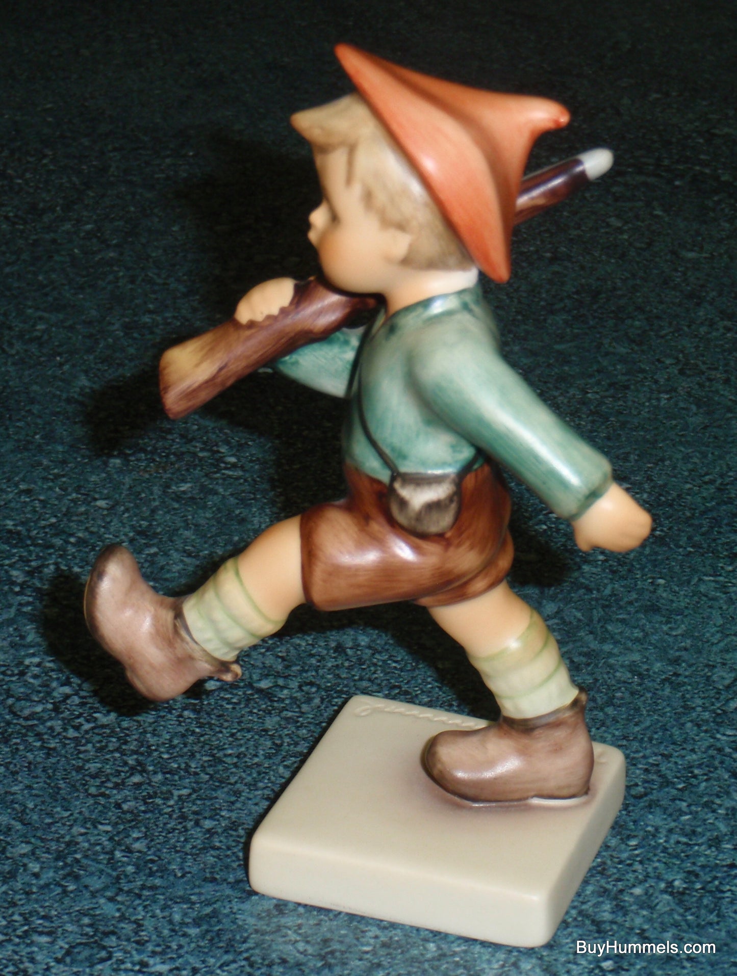 Goebel Hummel Figurine "On Parade" Marching Boy #720