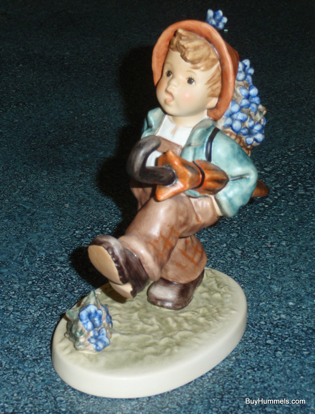 ULTRA RARE "Globe Trotter" Goebel Hummel Club Figurine #79/I 35 Year Membership!