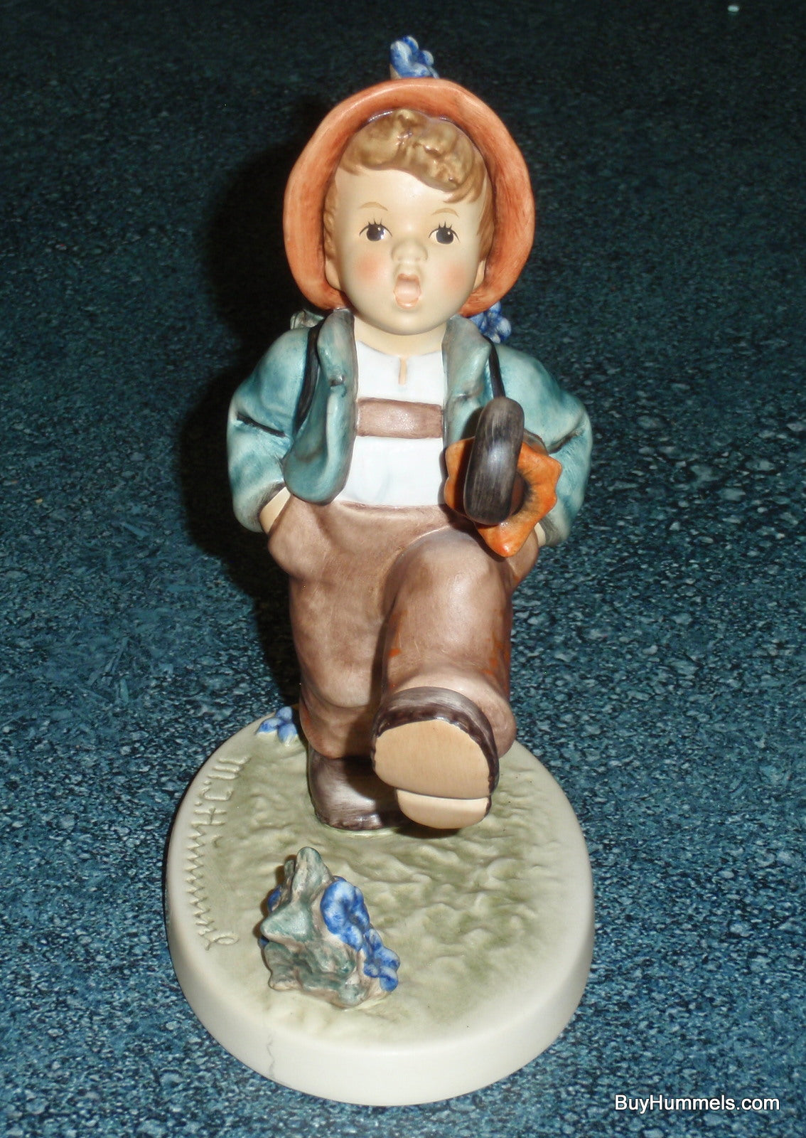 ULTRA RARE "Globe Trotter" Goebel Hummel Club Figurine #79/I 35 Year Membership!