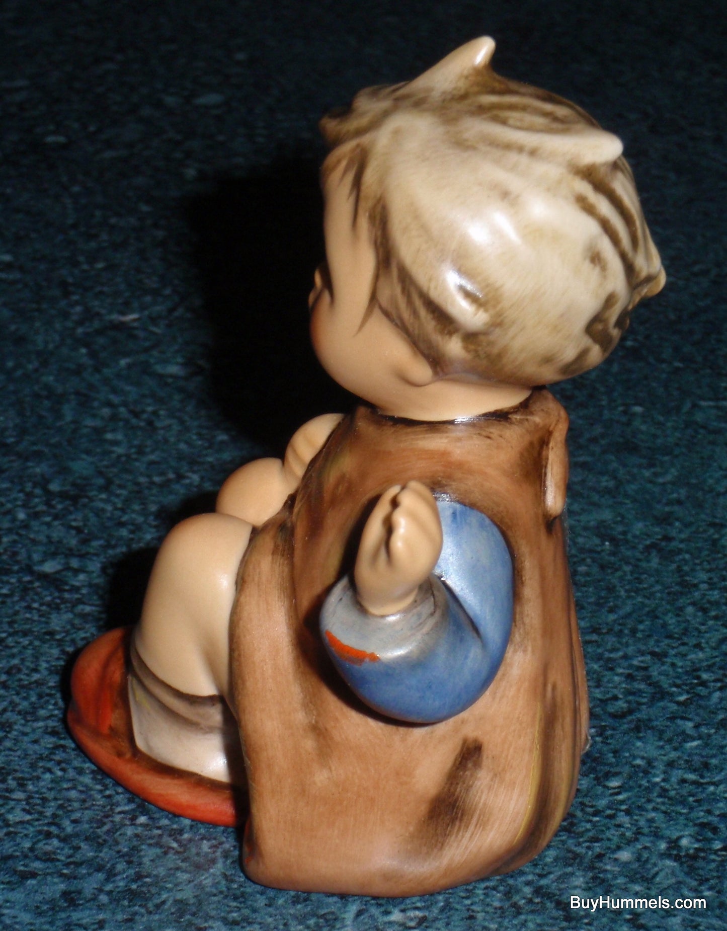 Goebel Hummel Figurine "I'm Here" #478 - Little Boy Waving Hello!