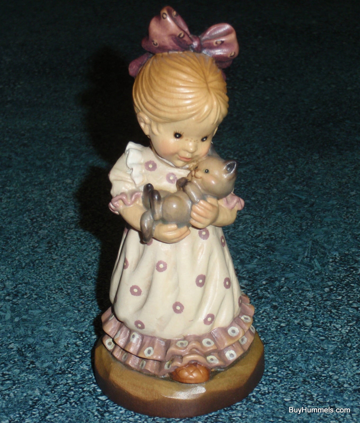 Anri Club 4" Sarah Kay Figurine "Snuggle Up" With Box - Girl With Baby Kitten In Her Arms!