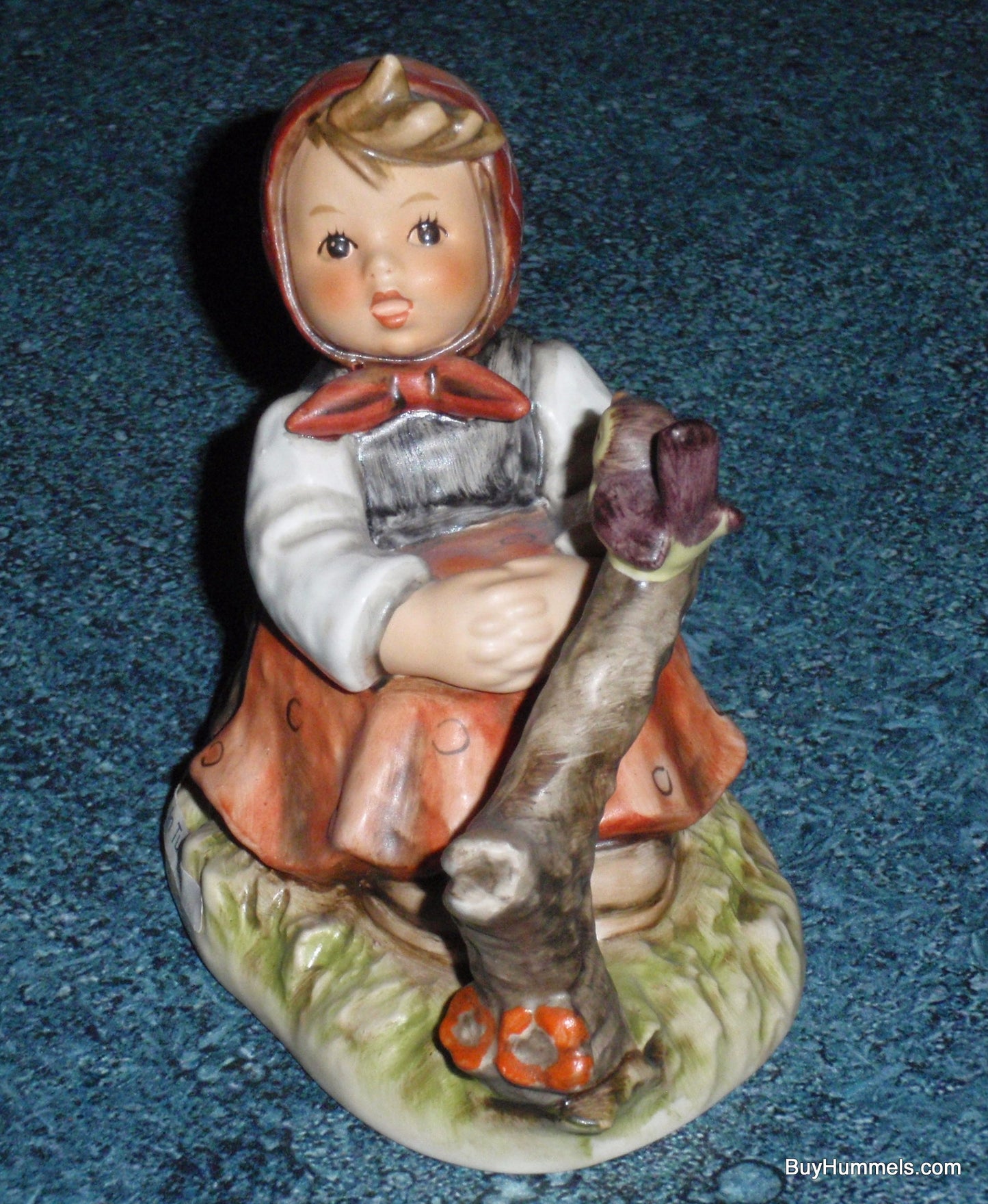 "In Tune" Goebel Hummel Figurine #414 - CUTE COLLECTIBLE GIFT!