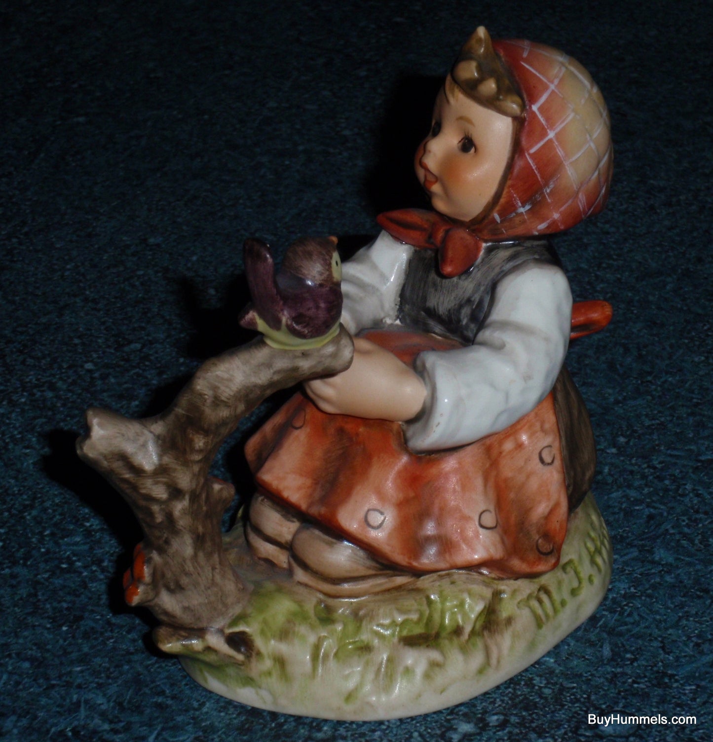 "In Tune" Goebel Hummel Figurine #414 - CUTE COLLECTIBLE GIFT!