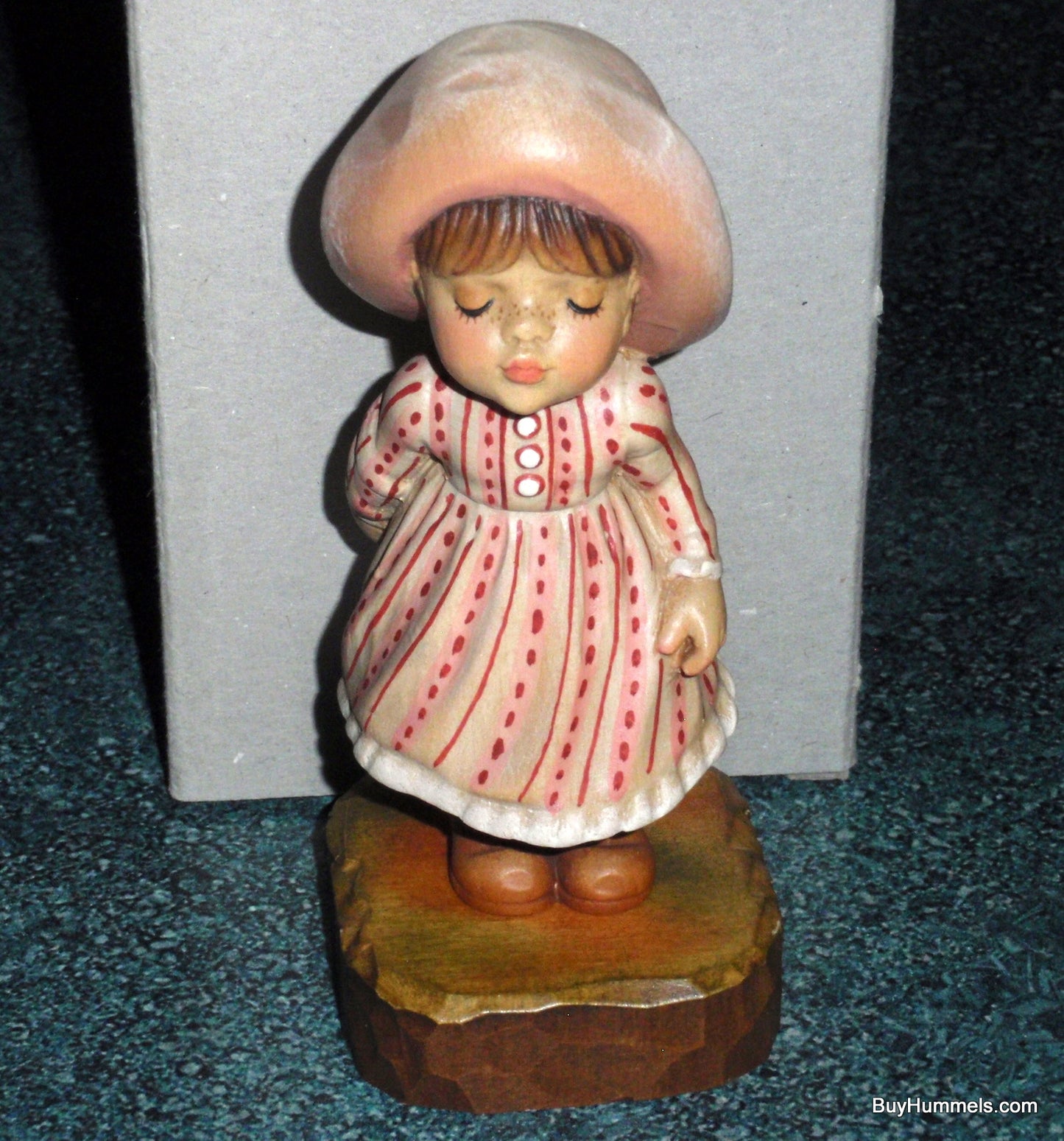 ANRI 5” Wood Carved Figurine "Kiss Me" John Sands Figurine With Original Box!