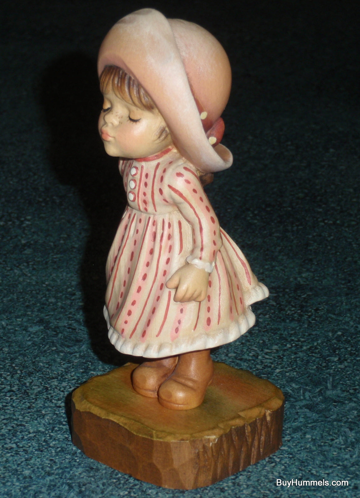 ANRI 5” Wood Carved Figurine "Kiss Me" John Sands Figurine With Original Box!