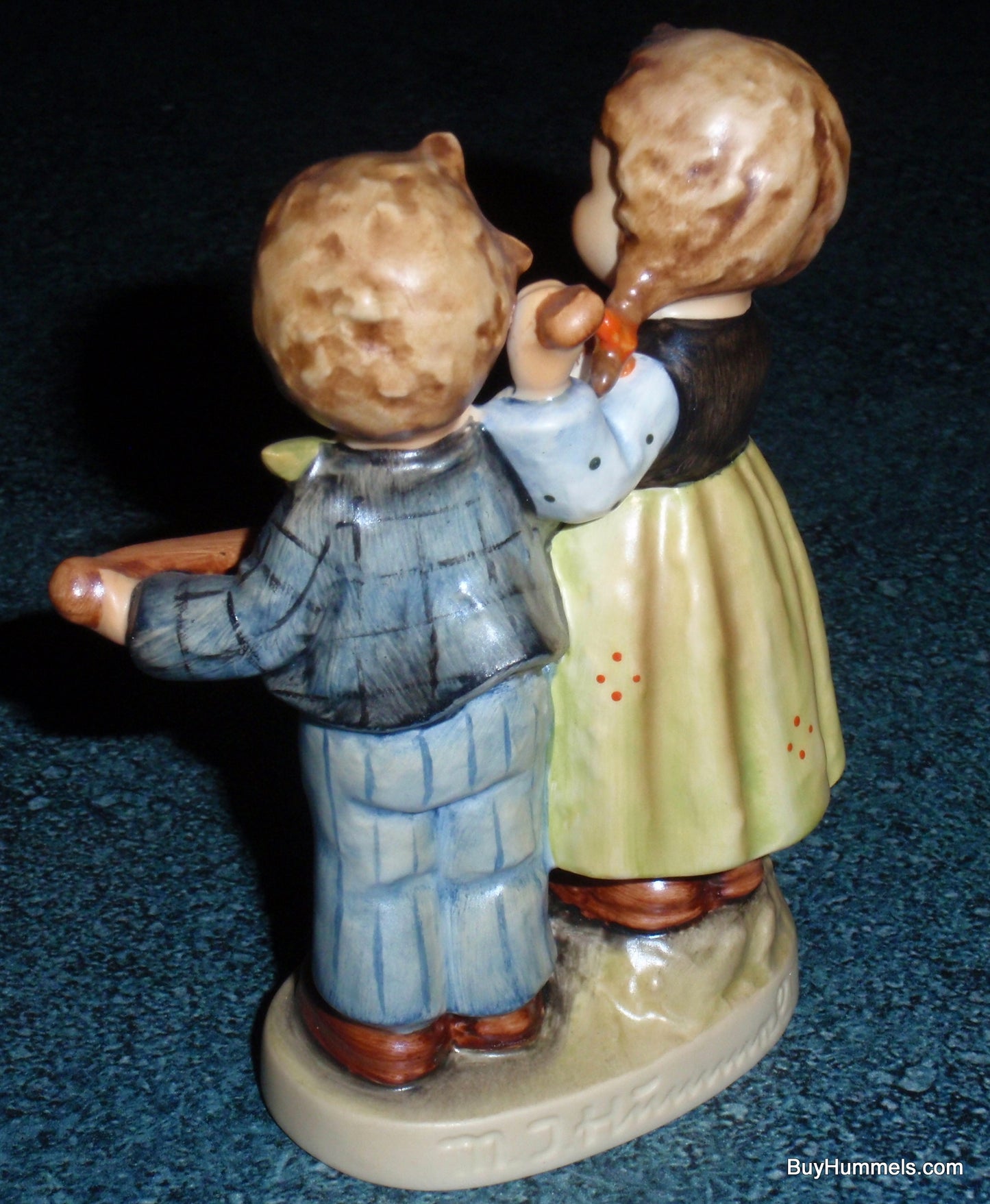 "Happy Days" Goebel HUMMEL Figurine #150 2/0 - Cute Duet Playing Us A Song!