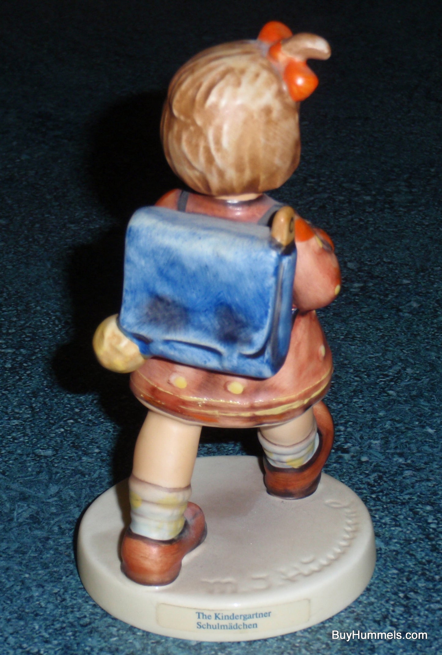 "The Kindergartner" Hummel Figurine #467 TMK6 - Little Girl On The Way To Kindergarten!
