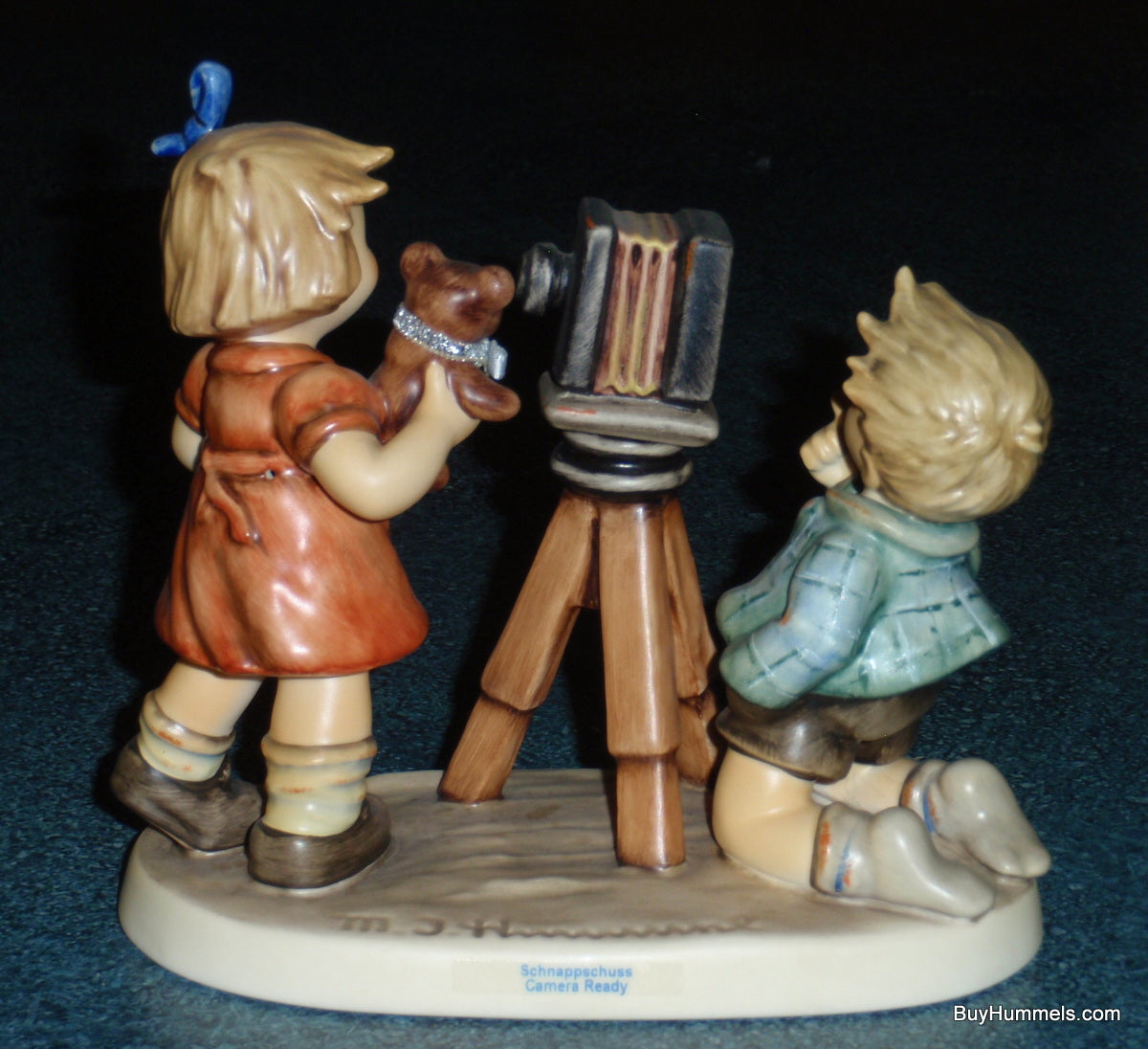 "Camera Ready" GOEBEL HUMMEL FIGURINE #2132 TMK8 - Little Boy Taking Pictures!