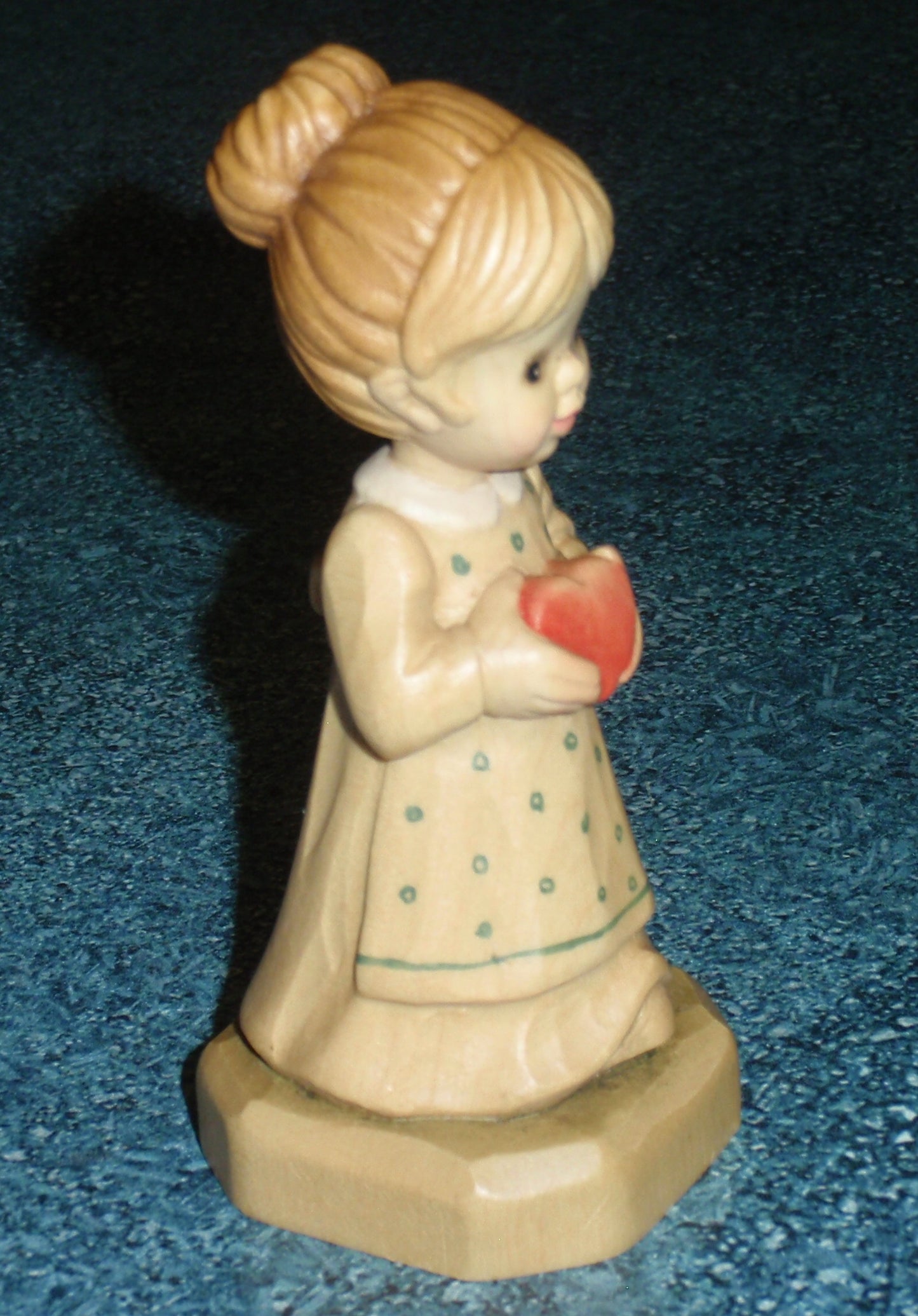 Anri Club Sarah Kay Valentine "Gift Of Love" Wood Carving Figurine Signed by Ulrich Bernardi With Box From Italy - Little Girl With Heart!