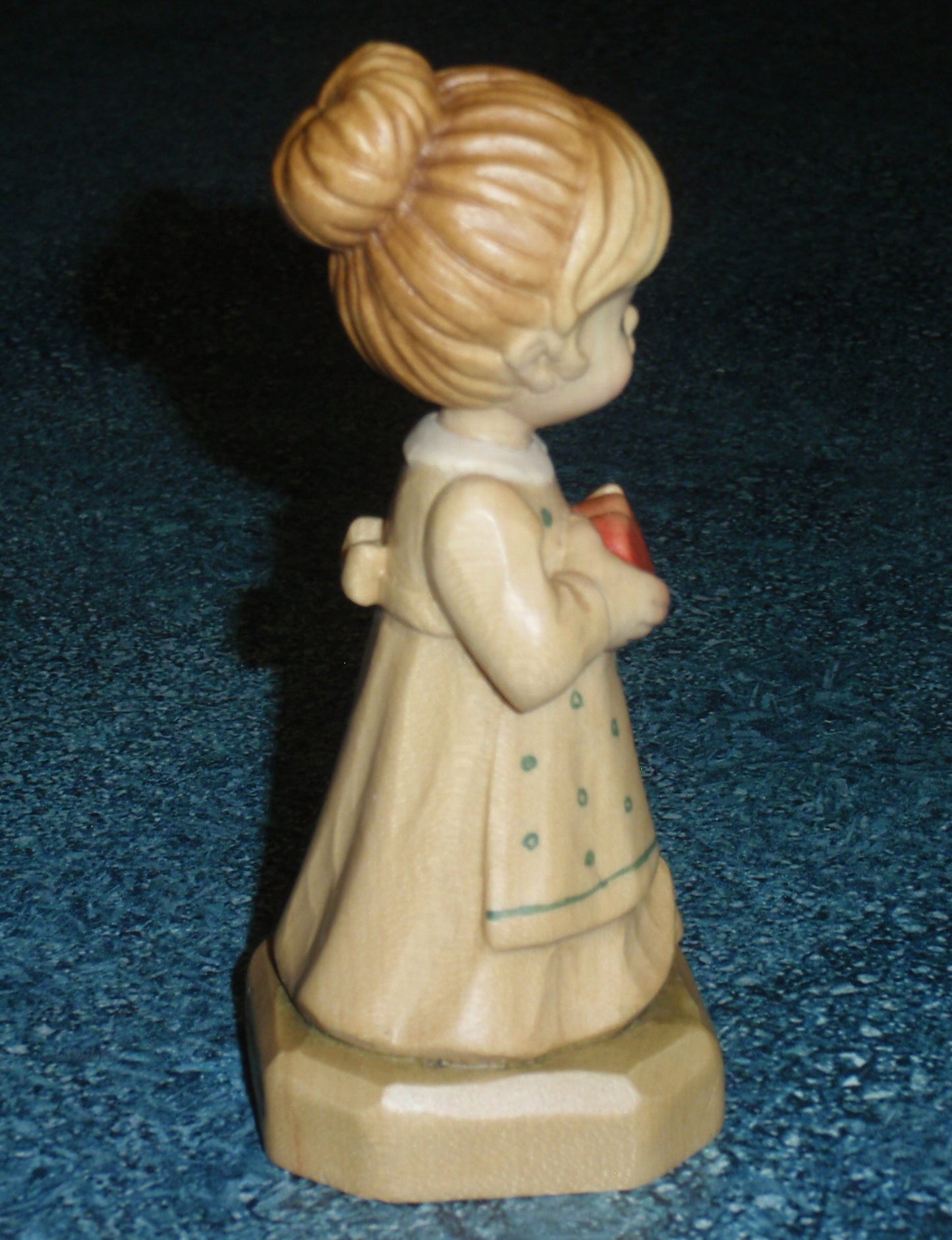 Anri Club Sarah Kay Valentine "Gift Of Love" Wood Carving Figurine Signed by Ulrich Bernardi With Box From Italy - Little Girl With Heart!