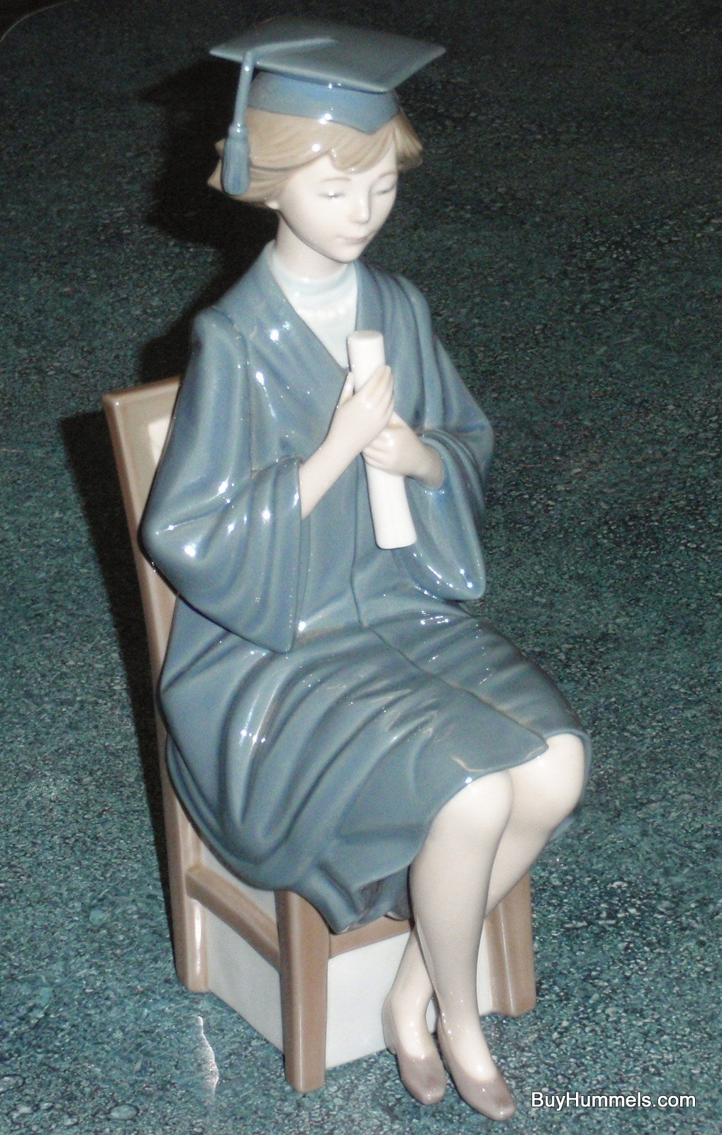 Lladro Figurine #5199 Girl Graduate With Cap & Gown 10-1/2" Tall - GREAT GRADUATION GIFT - Made In Spain!