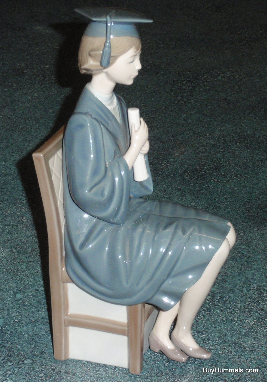 Lladro Figurine #5199 Girl Graduate With Cap & Gown 10-1/2" Tall - GREAT GRADUATION GIFT - Made In Spain!