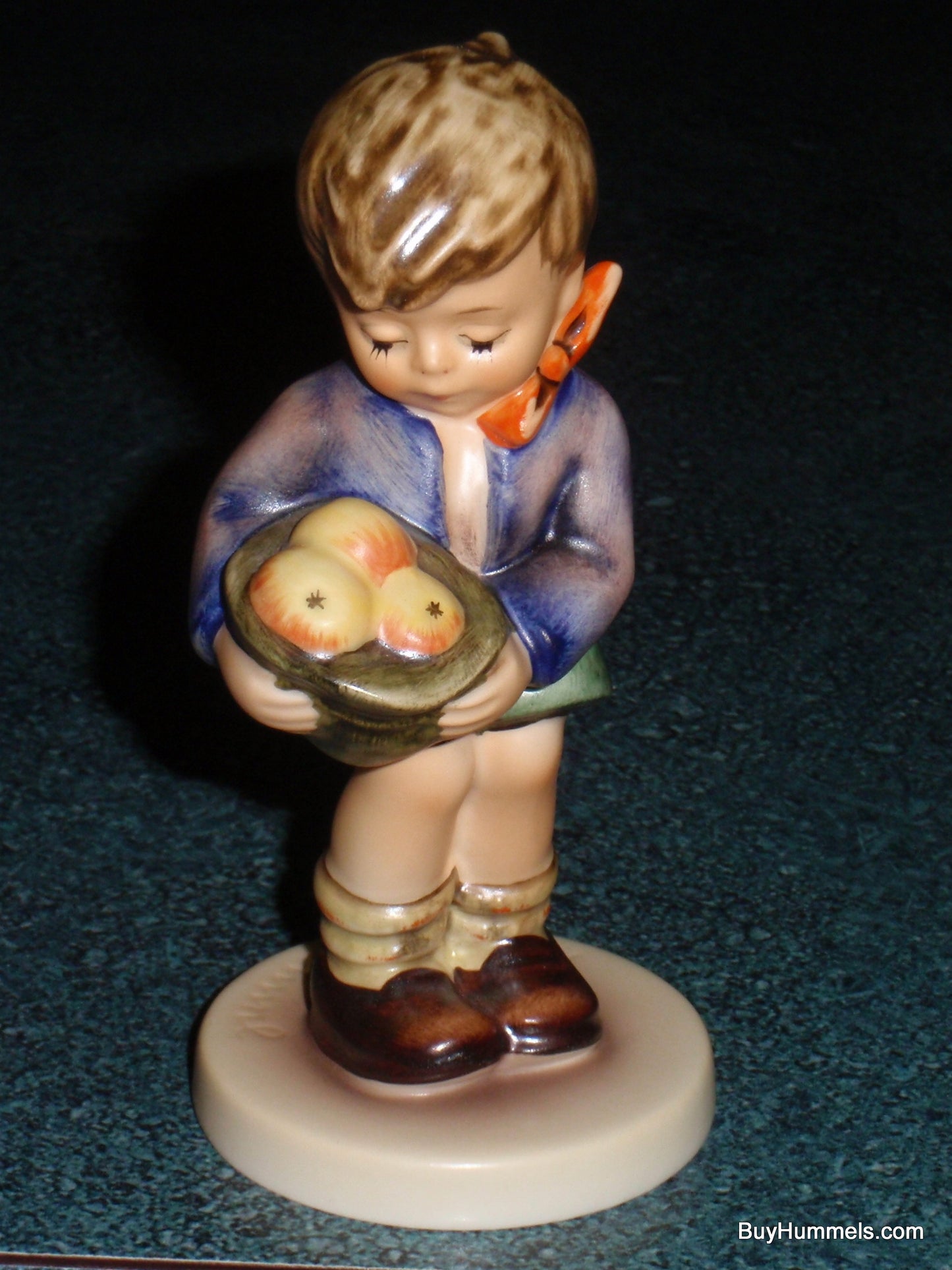 "A Gift From A Friend" Goebel Hummel Figurine #485 TMK7 - LIttle Boy With Apples