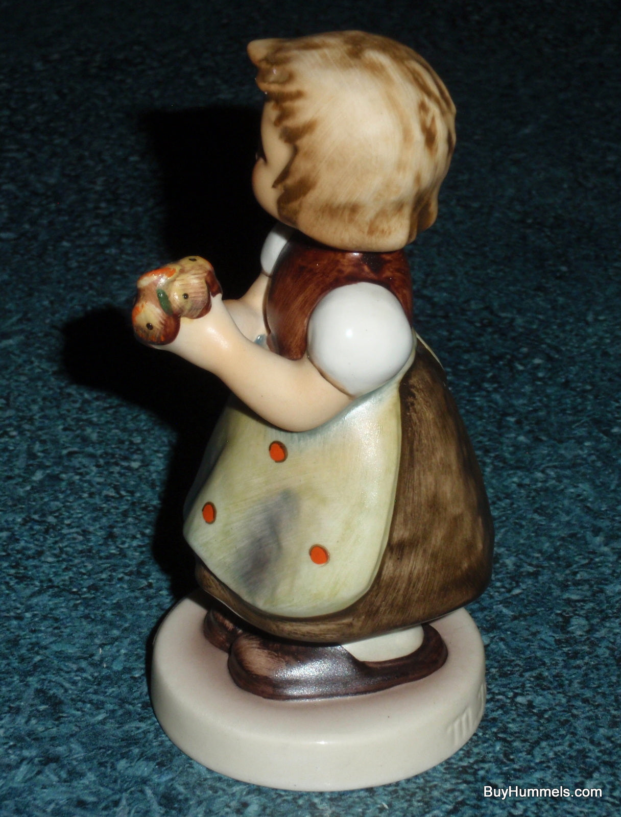 "For Mother" Goebel Hummel Figurine #257 2/0 - CUTE MOTHER'S DAY GIFT!