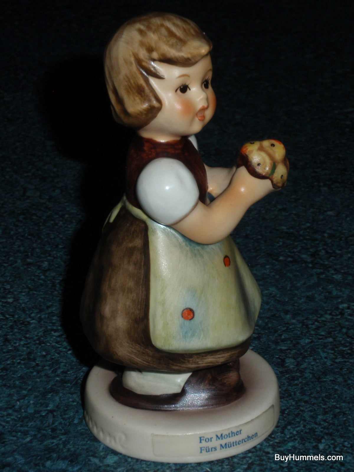 "For Mother" Goebel Hummel Figurine #257 2/0 - CUTE MOTHER'S DAY GIFT!