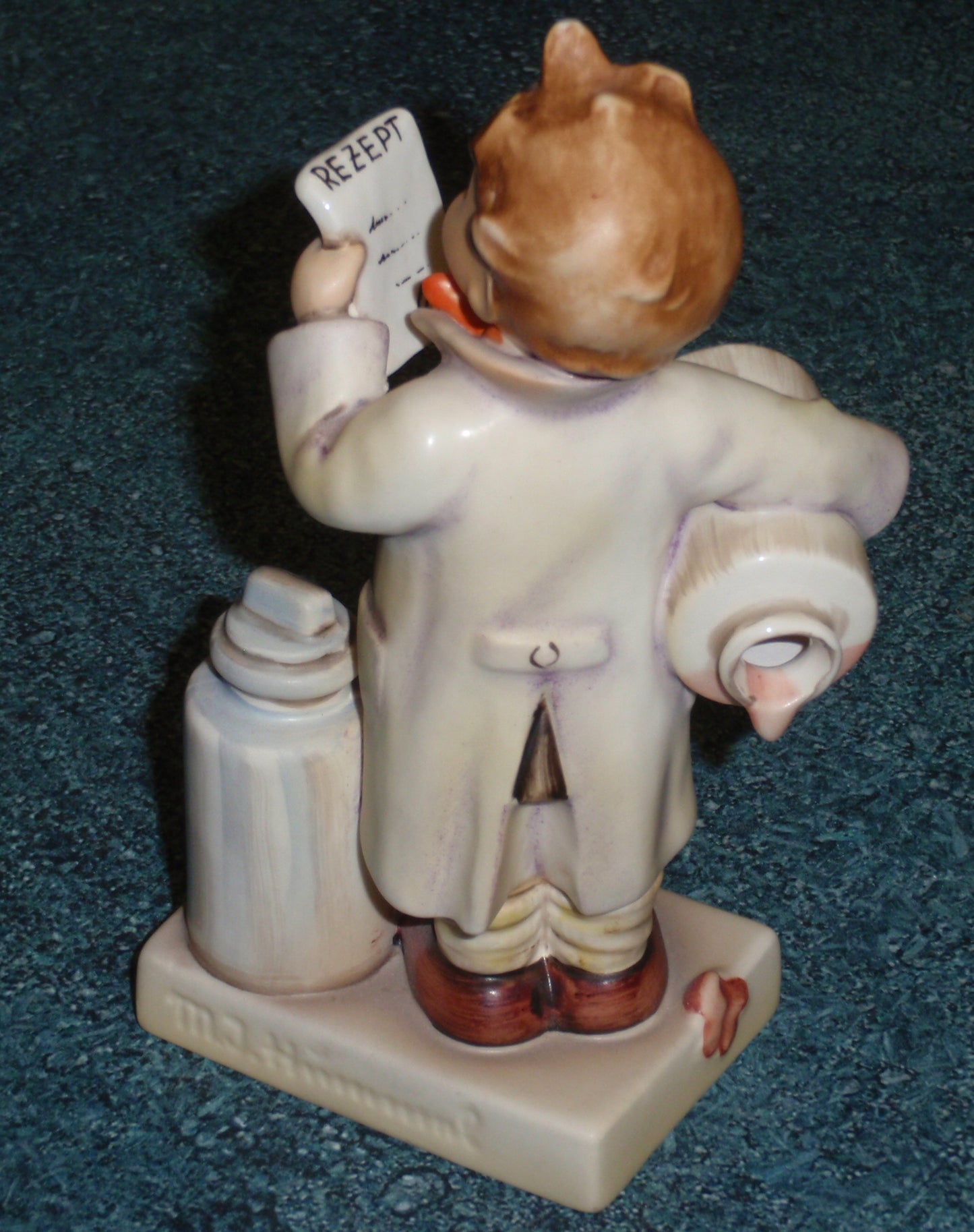 "Little Pharmacist" #322 Goebel Hummel Collectible Figurine