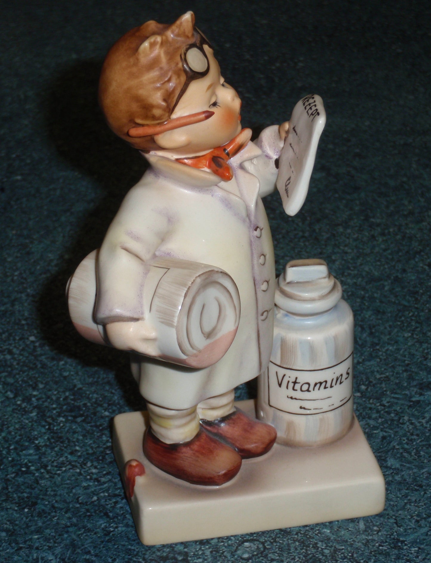 "Little Pharmacist" #322 Goebel Hummel Collectible Figurine