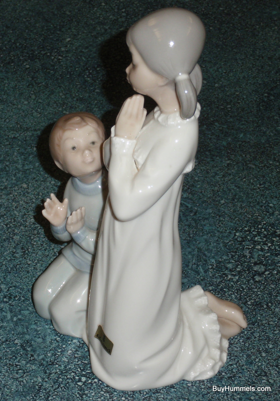 Lladro "Teaching to Pray" Brother And Sister Praying Figurine #4779 - CUTE COLLECTIBLE GIFT!