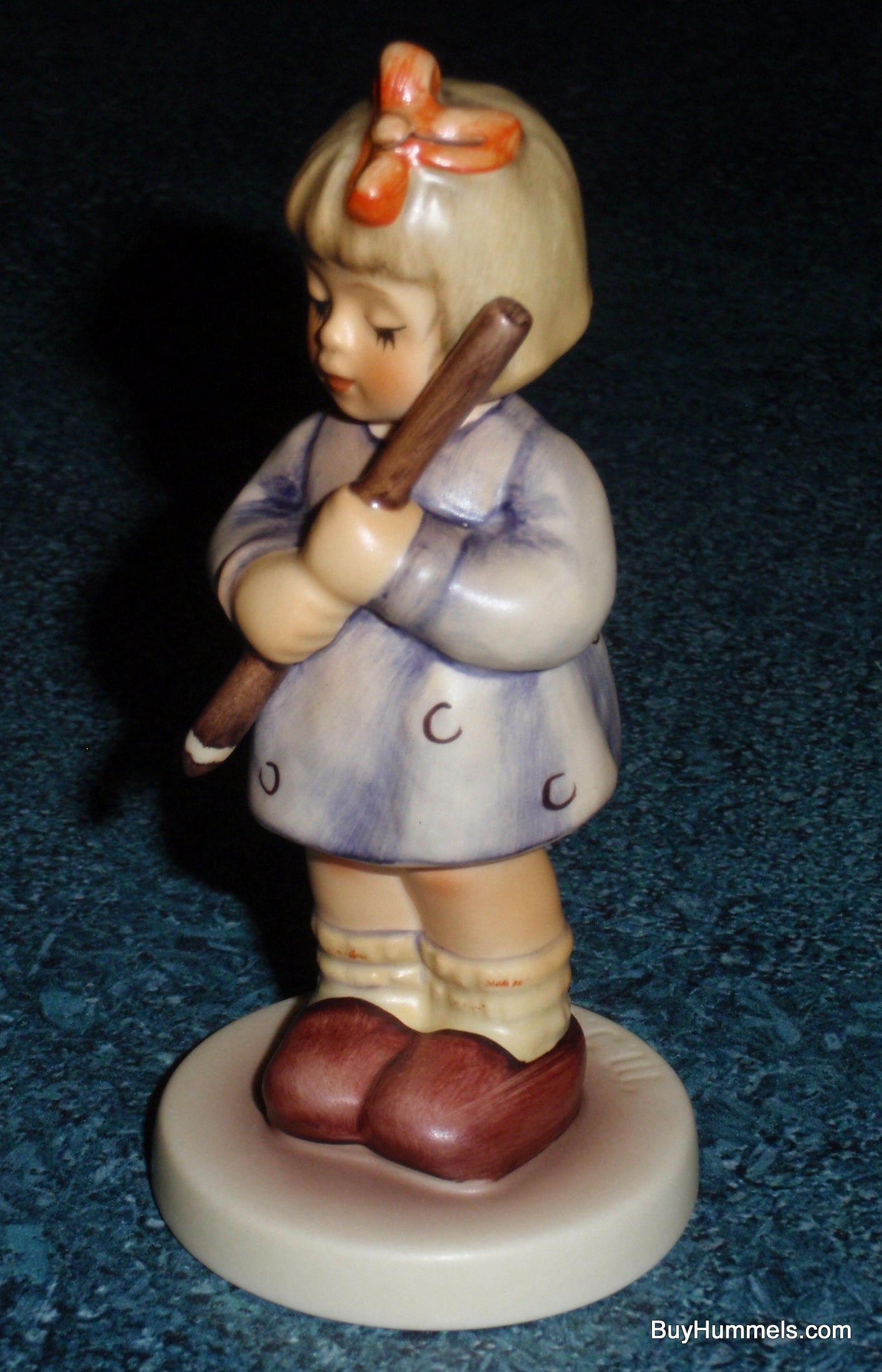 "Sharpest Student" Hummel Figurine #2087/A Exclusive Edition 2000/01 TMK8