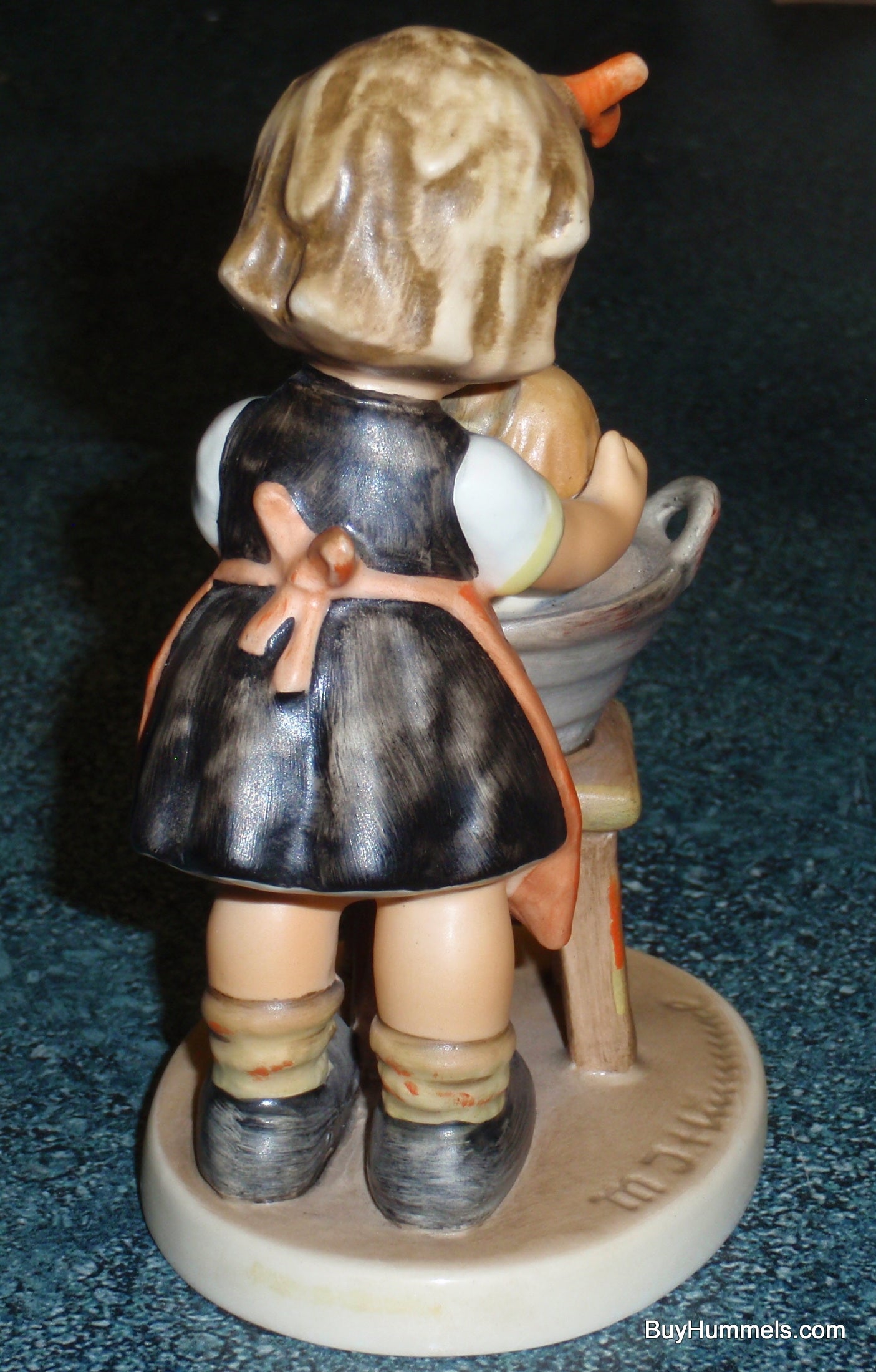 "Doll Bath" Goebel Hummel Collectible Figurine #319 - Little Girl Giving Her Doll A Bath - CUTE!