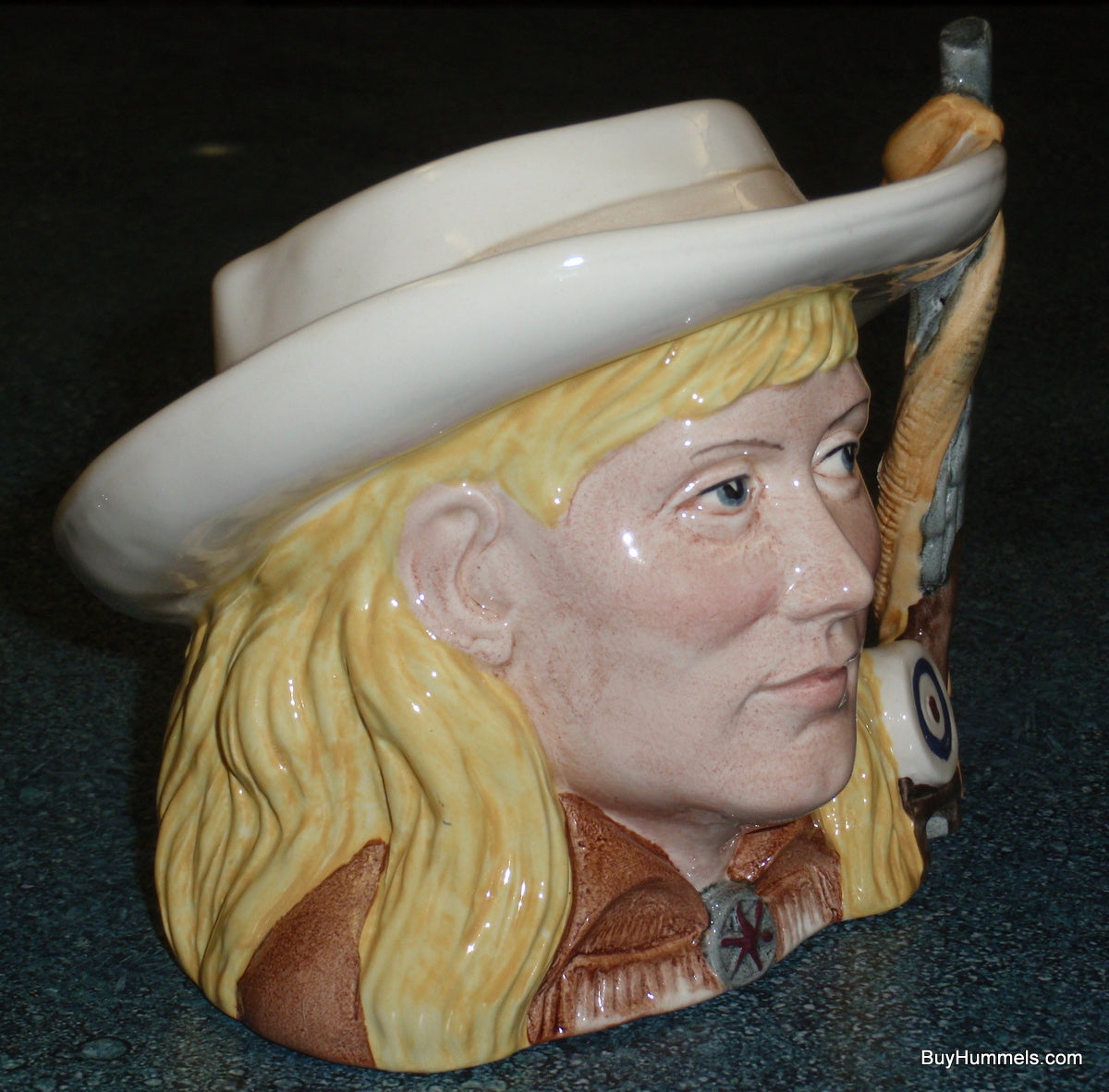 Annie Oakley Character Toby Jug D6732 Royal Doulton Wild West Collection