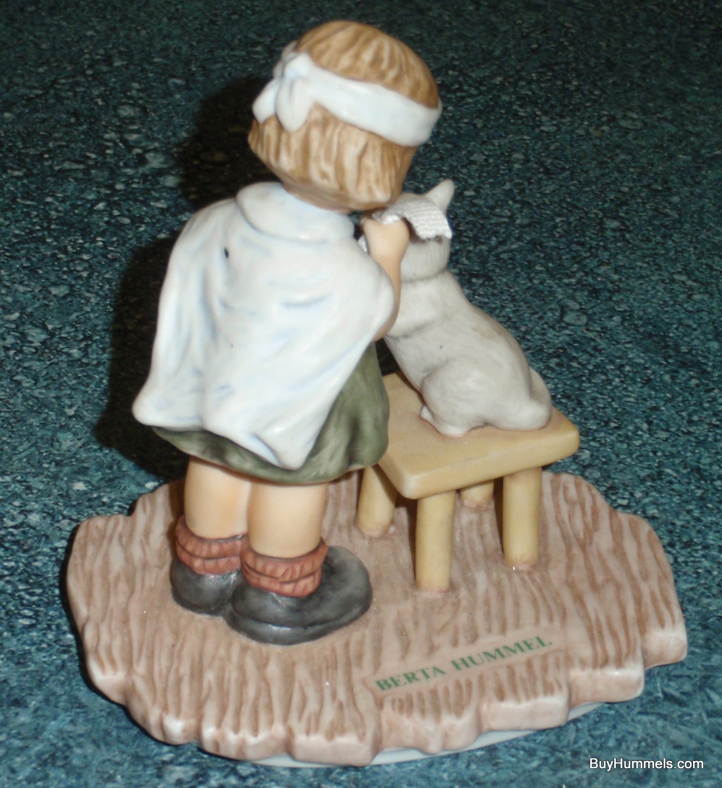 Goebel "Tender Loving Care" BH25 Nurse With Kitten Figurine By Berta Hummel Gift