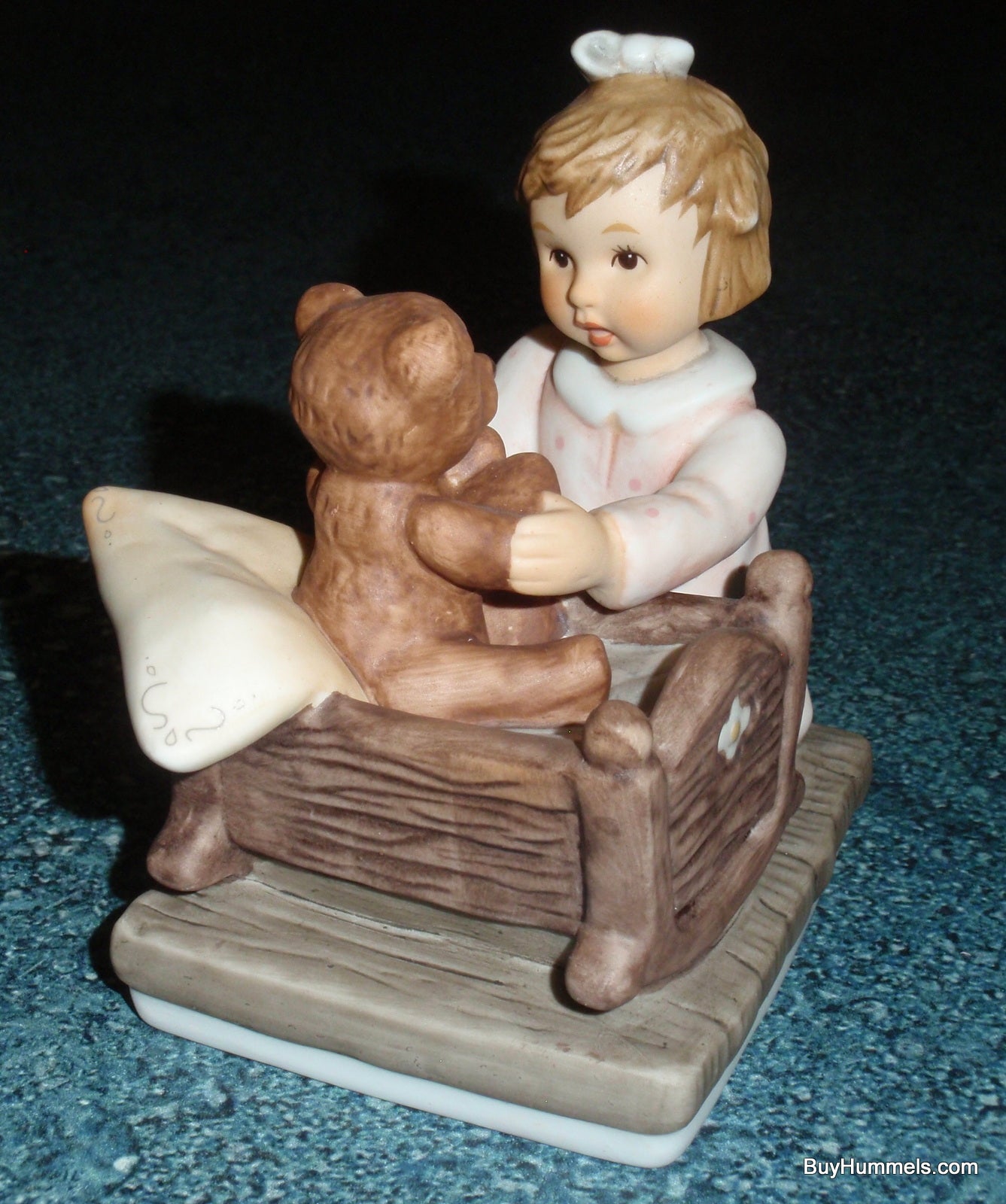 "Now I Lay Me Down To Sleep" Goebel Berta Hummel Figurine BH239 - Bedtime With Teddy!