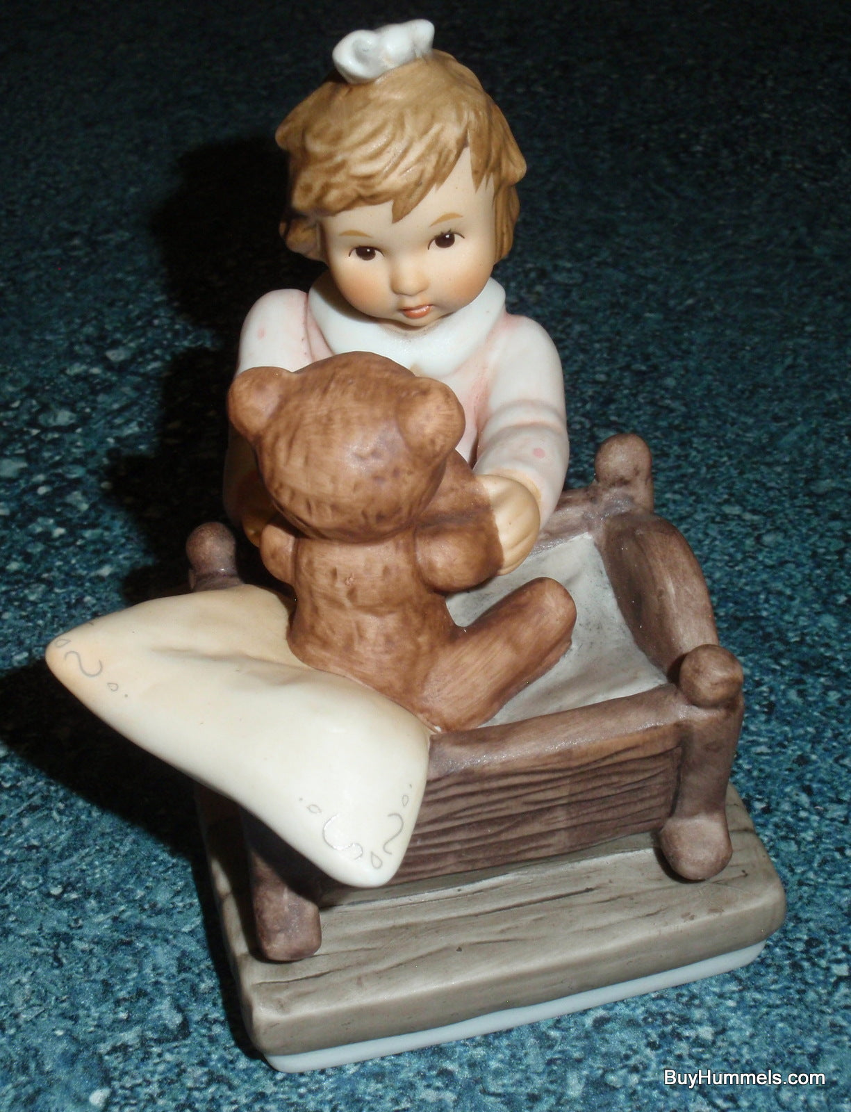"Now I Lay Me Down To Sleep" Goebel Berta Hummel Figurine BH239 - Bedtime With Teddy!