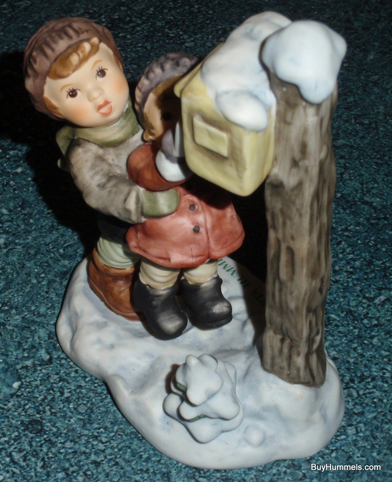 "Sending Season's Greetings" GOEBEL BERTA HUMMEL Figurine BH276 - Brother And Sister Mailing A Letter On Snowy Day!