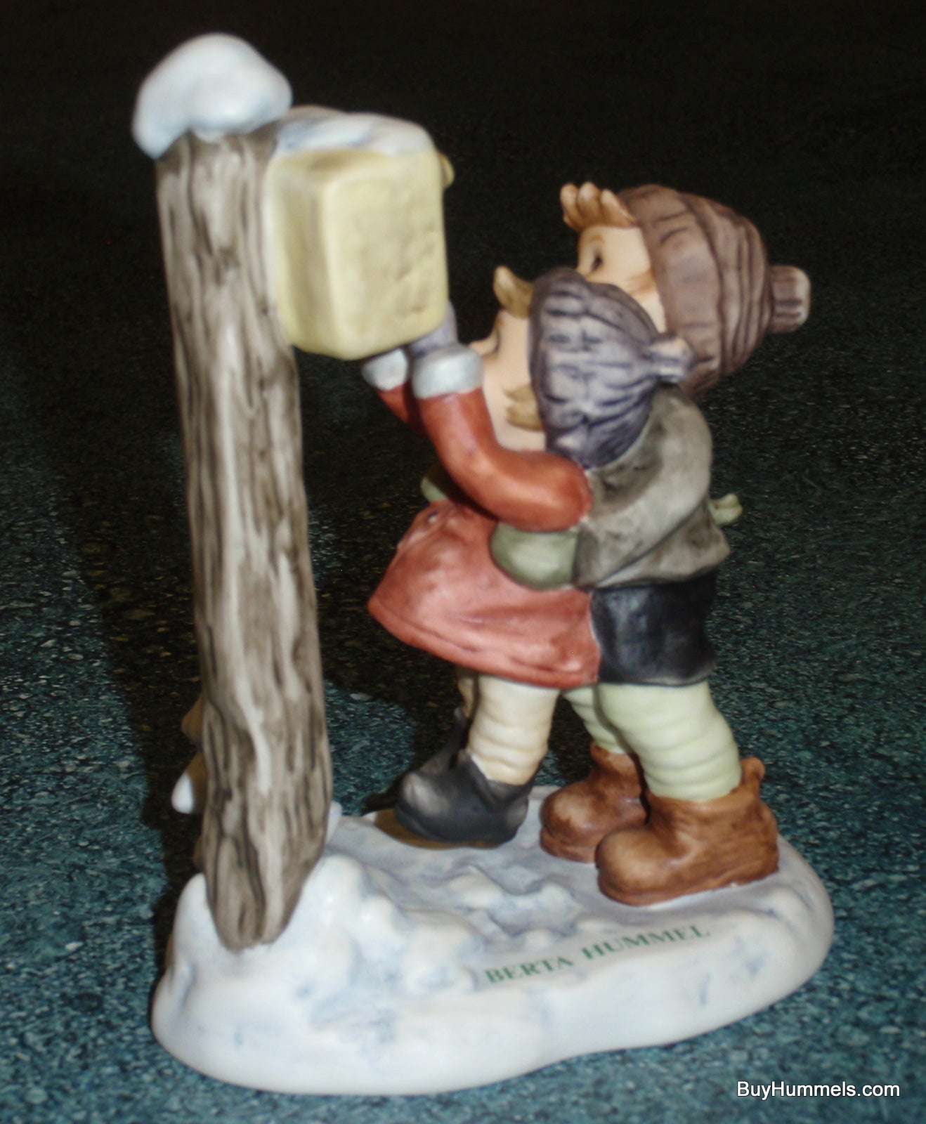 "Sending Season's Greetings" GOEBEL BERTA HUMMEL Figurine BH276 - Brother And Sister Mailing A Letter On Snowy Day!