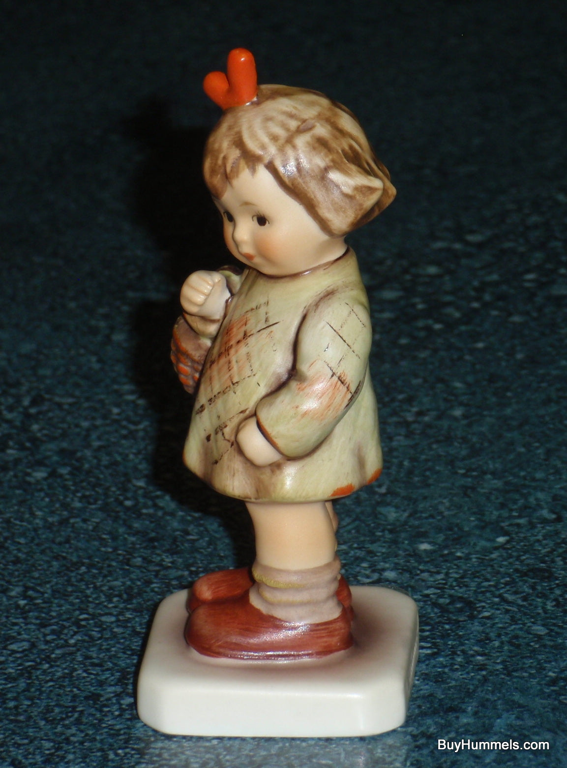 Goebel Hummel Collectible Figurine "I Brought You A Gift" #479 - Little Girl With Basket!