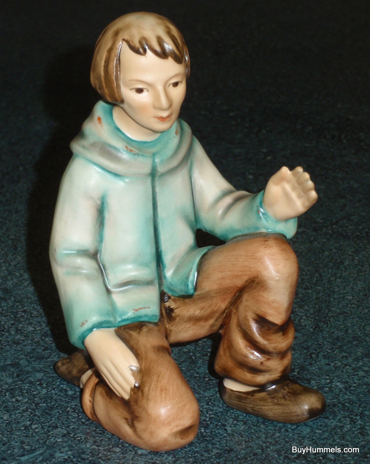 Kneeling Shepherd Goebel Hummel Nativity Scene Figurine 214/G