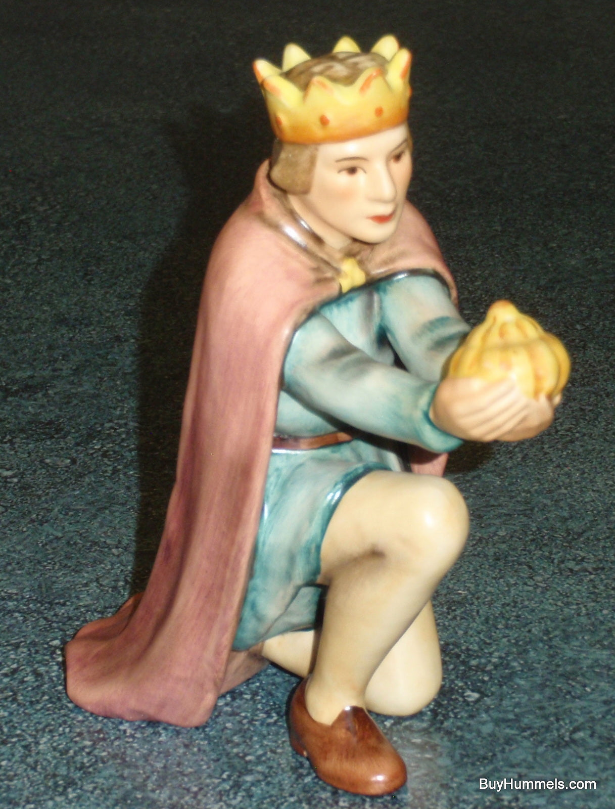 The "King Kneeling" Goebel Hummel Nativity Scene 5-1/2" Figurine #214/M
