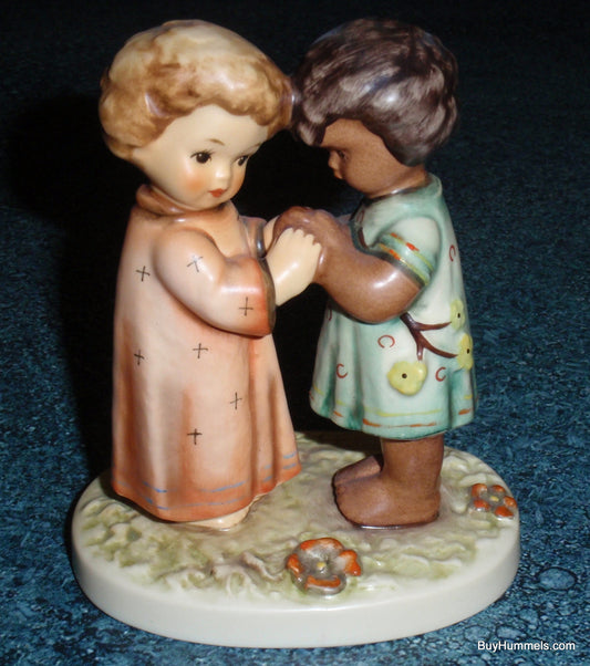 "Friends Together" Goebel Hummel Figurine #662/0 **UNICEF COMMEMORATIVE EDITION**