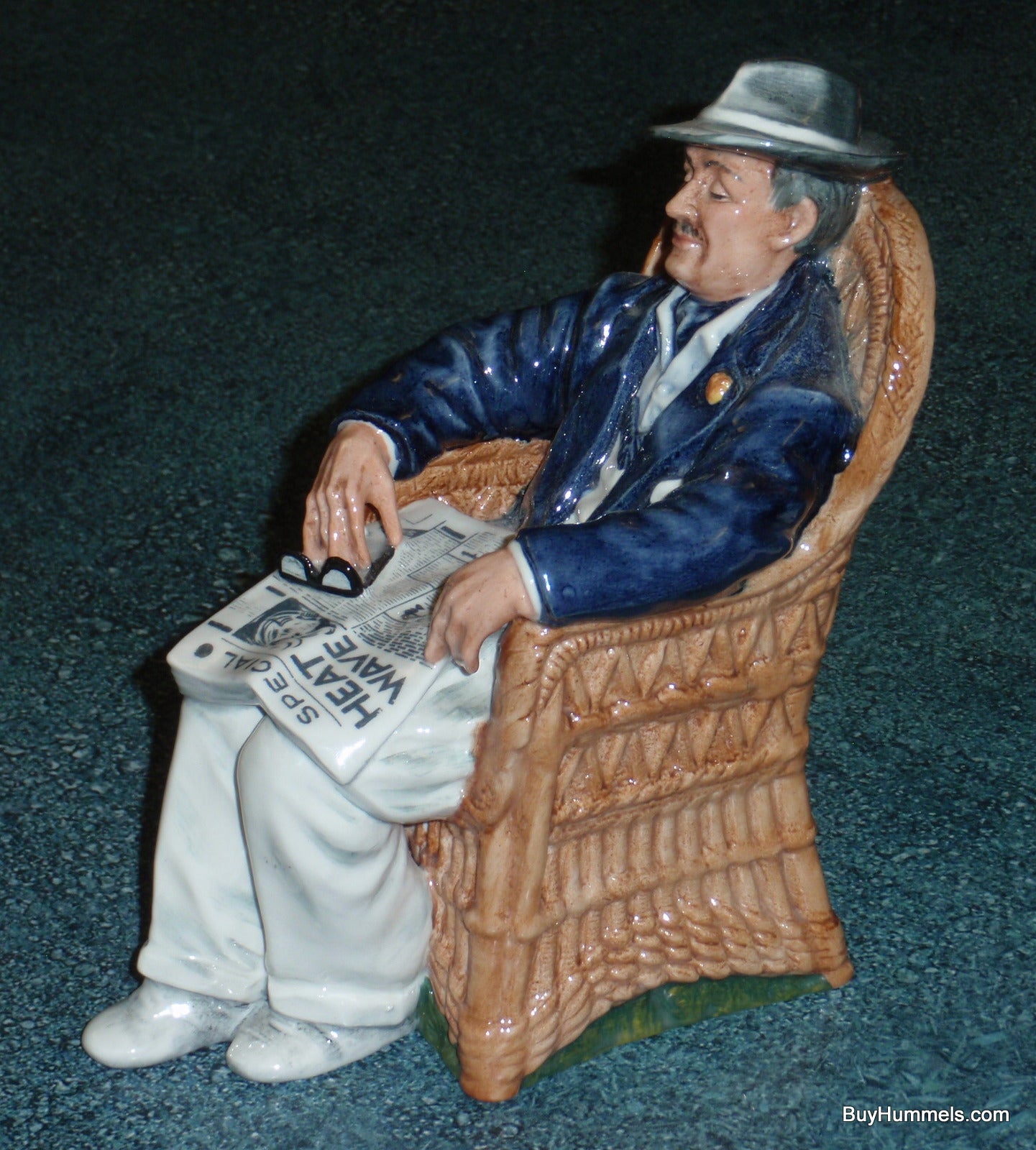 Royal Doulton "Taking Things Easy" HN 2677 Collectible Figurine Heat Wave Gift!