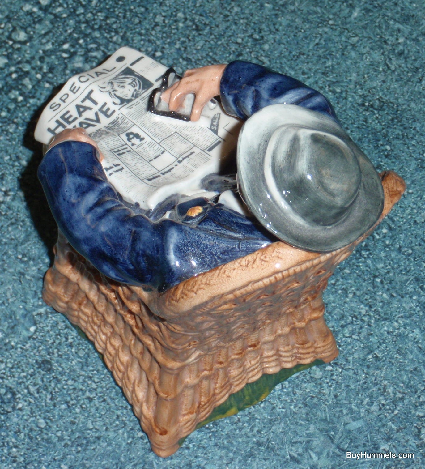 Royal Doulton "Taking Things Easy" HN 2677 Collectible Figurine Heat Wave Gift!