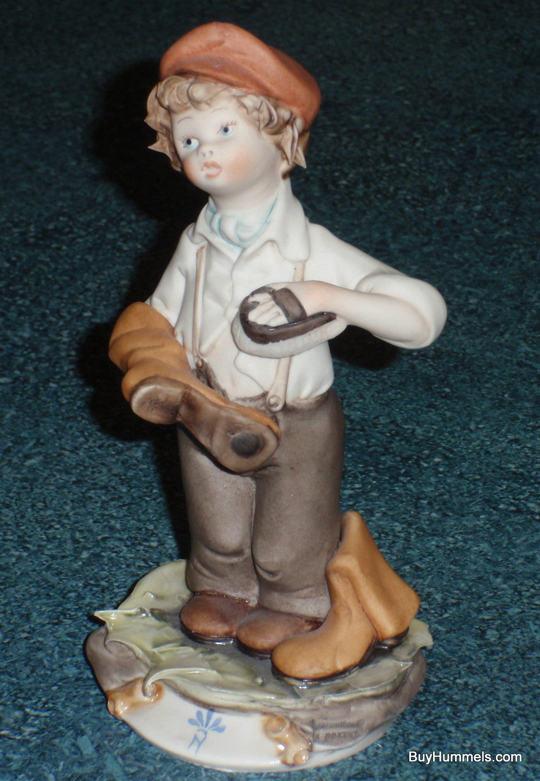 Capodimonte Shoe Shine Boy Figurine Italy Collectible Christmas Gift!