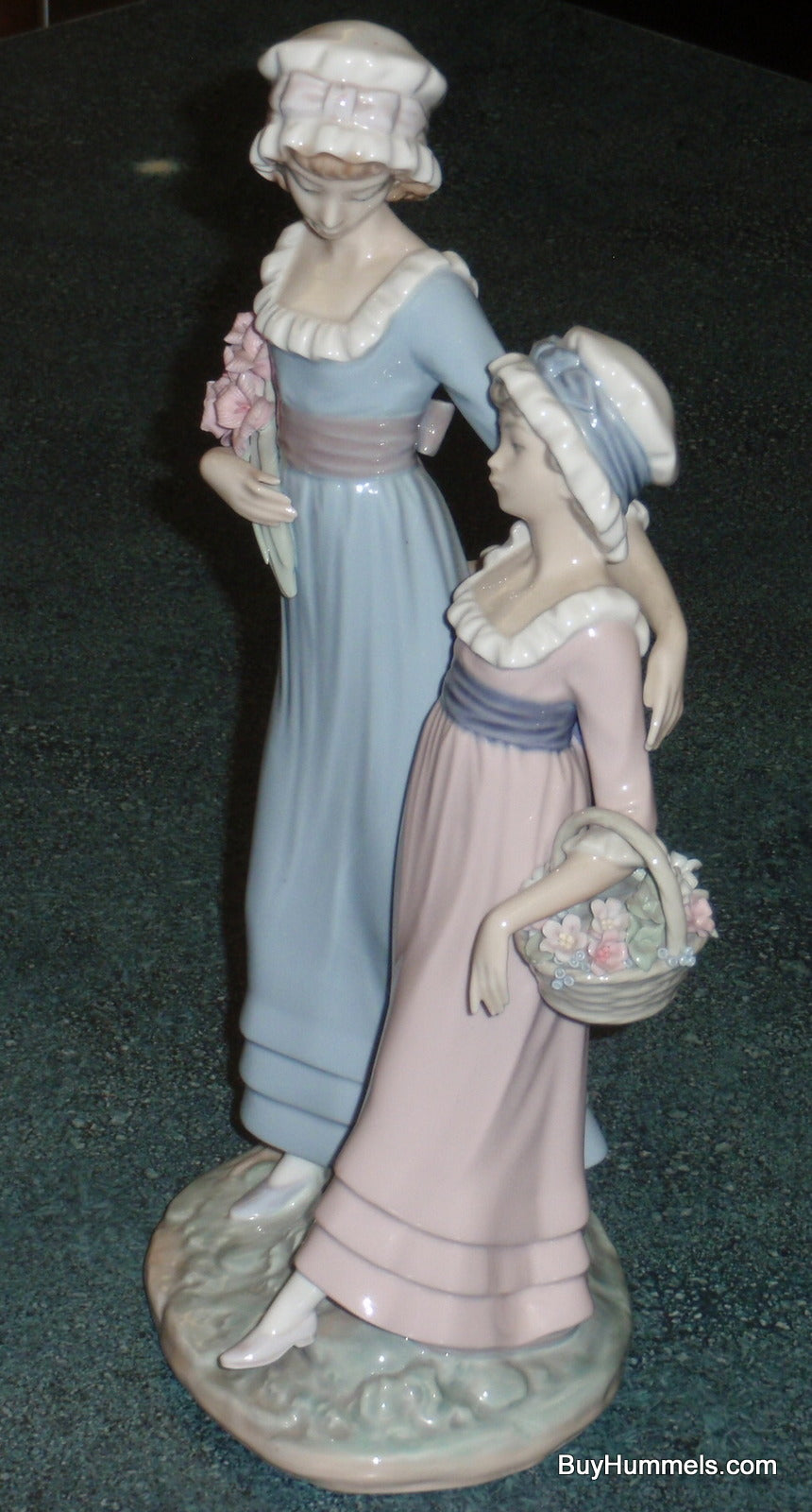 "Daughters" Lladro Figurine #5013 - Two Sisters With Flowers - Collectible Gift!